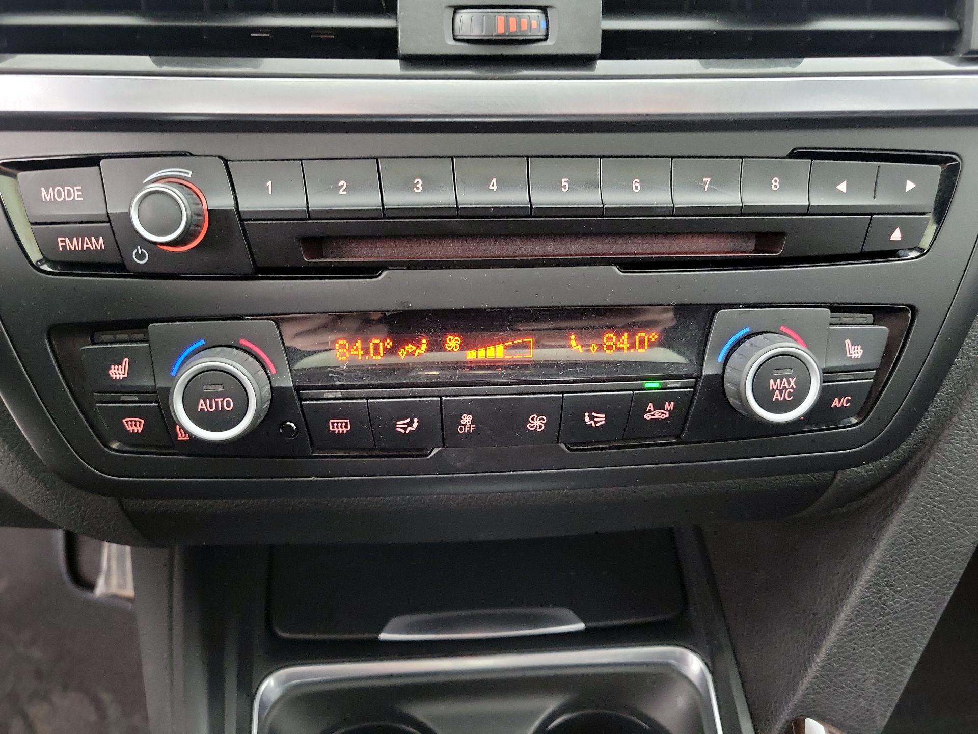 Thumbnail: 2015 BMW 3 Series - 17