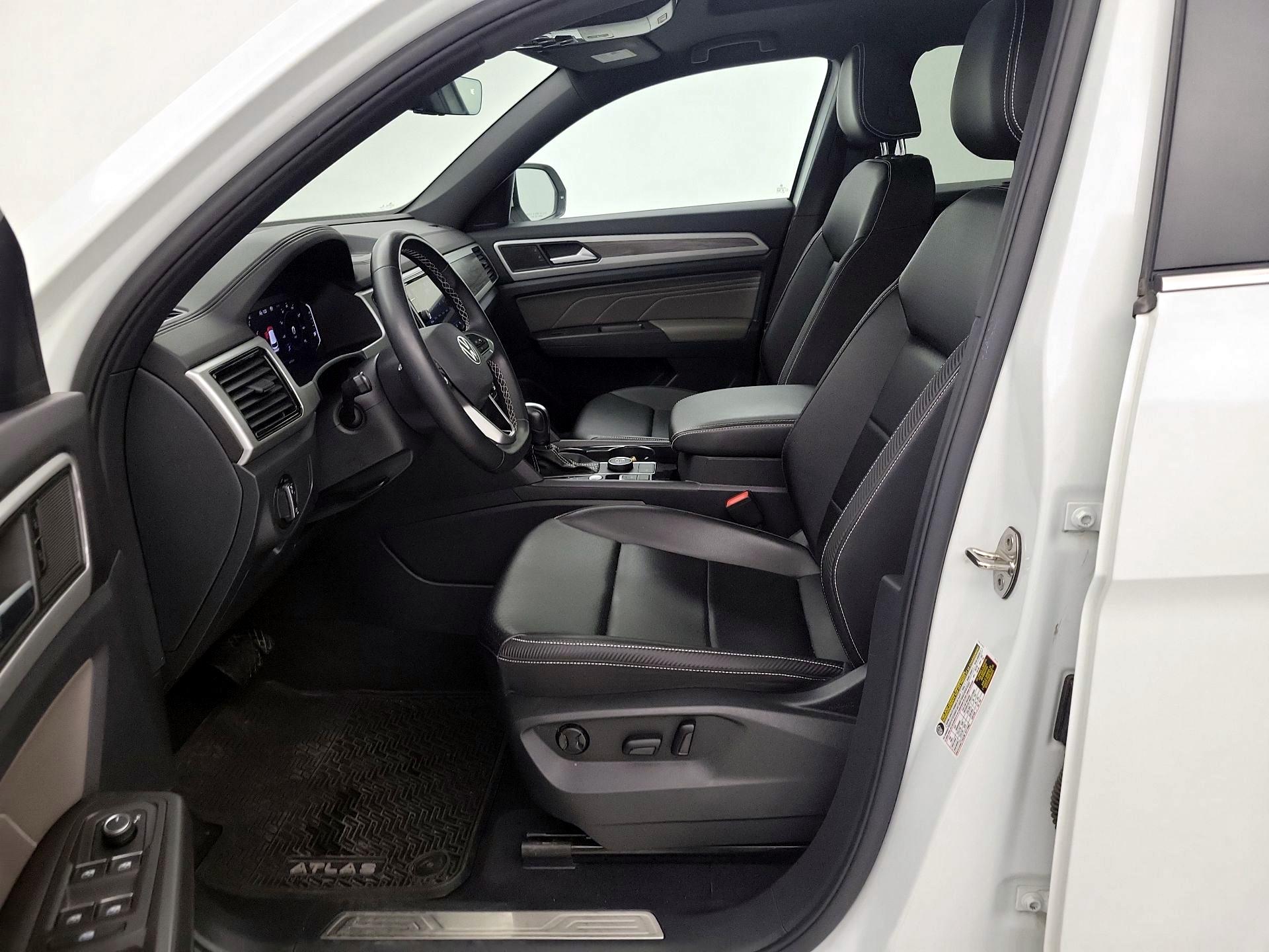 Thumbnail: 2022 Volkswagen Atlas - 11