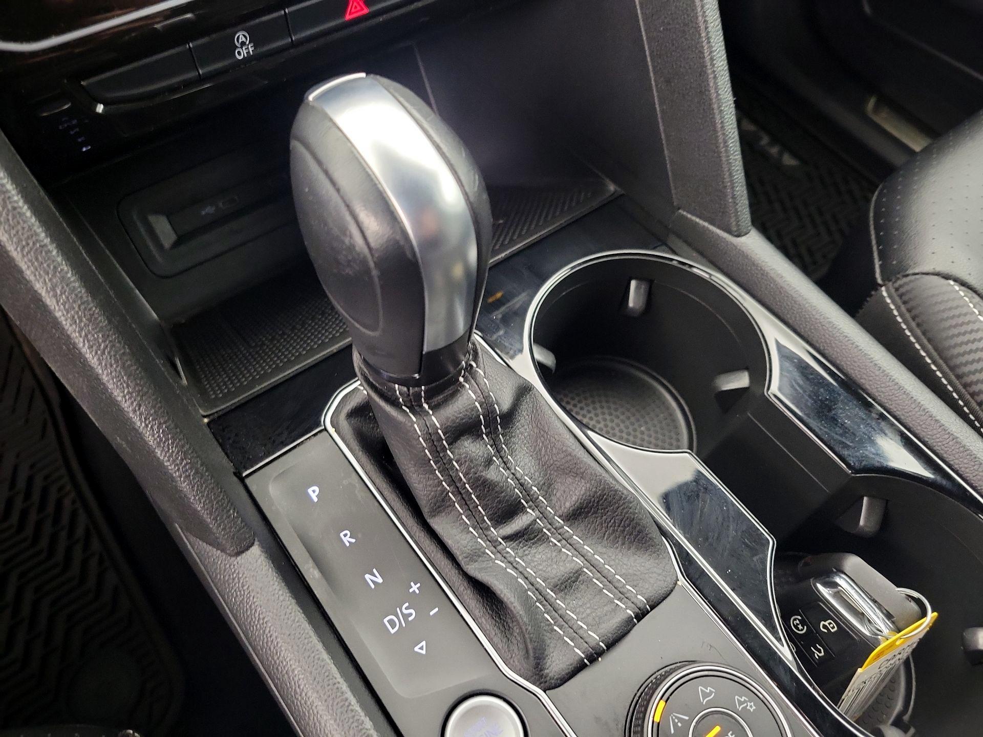 Thumbnail: 2022 Volkswagen Atlas - 17