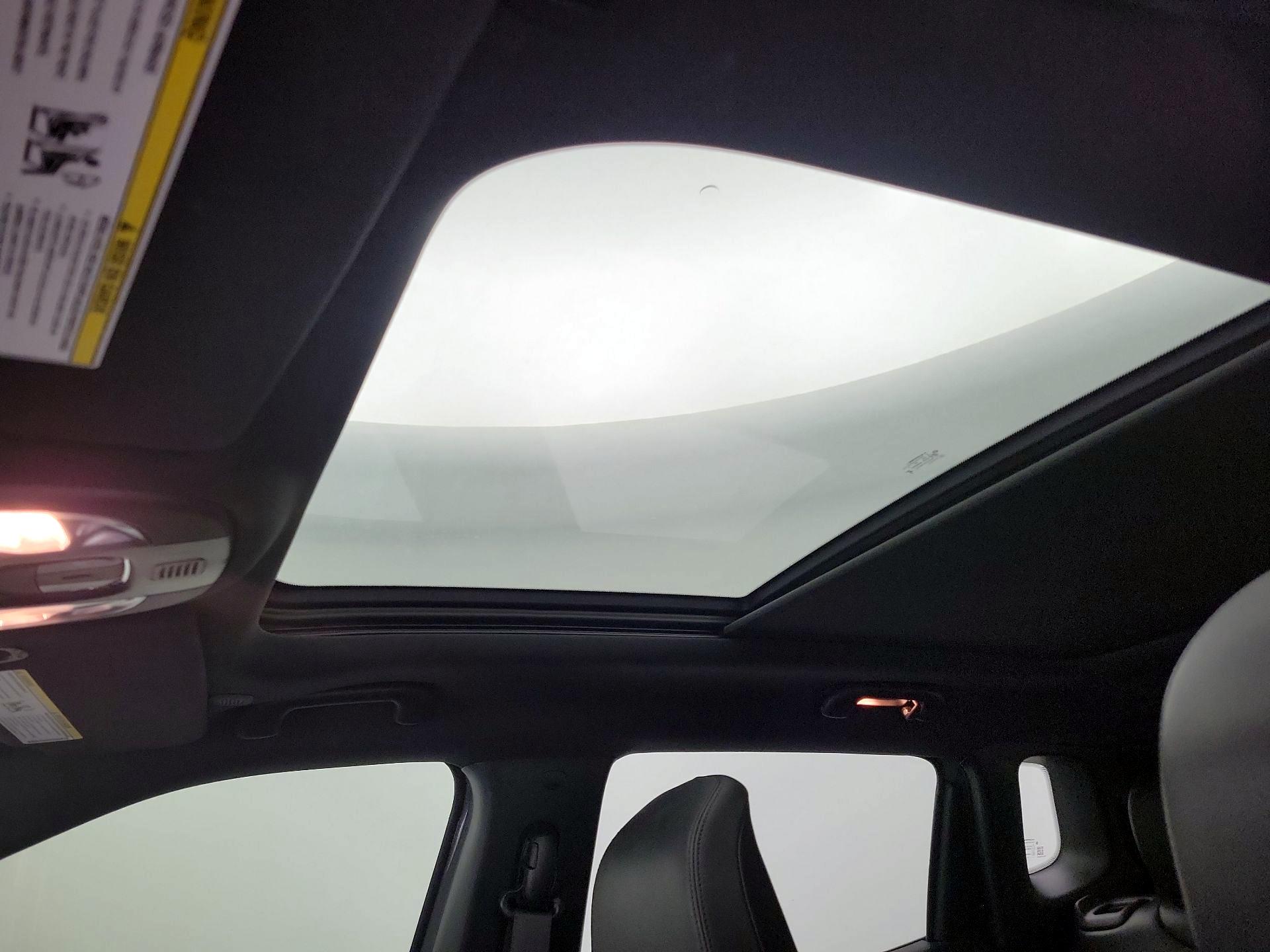 Thumbnail: 2023 Jeep Compass - 19