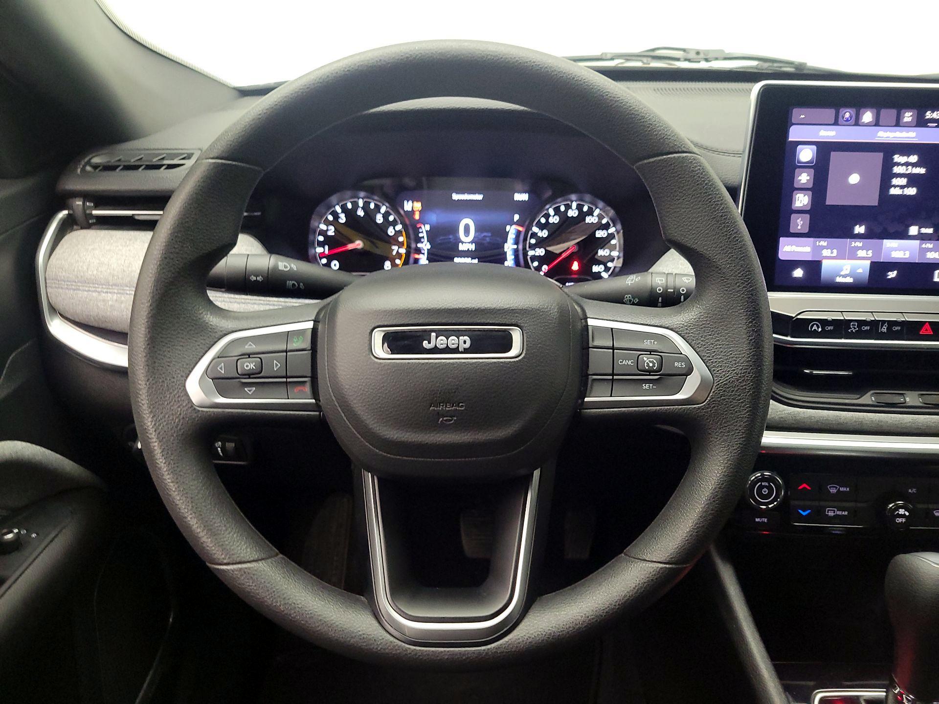 Thumbnail: 2023 Jeep Compass - 10