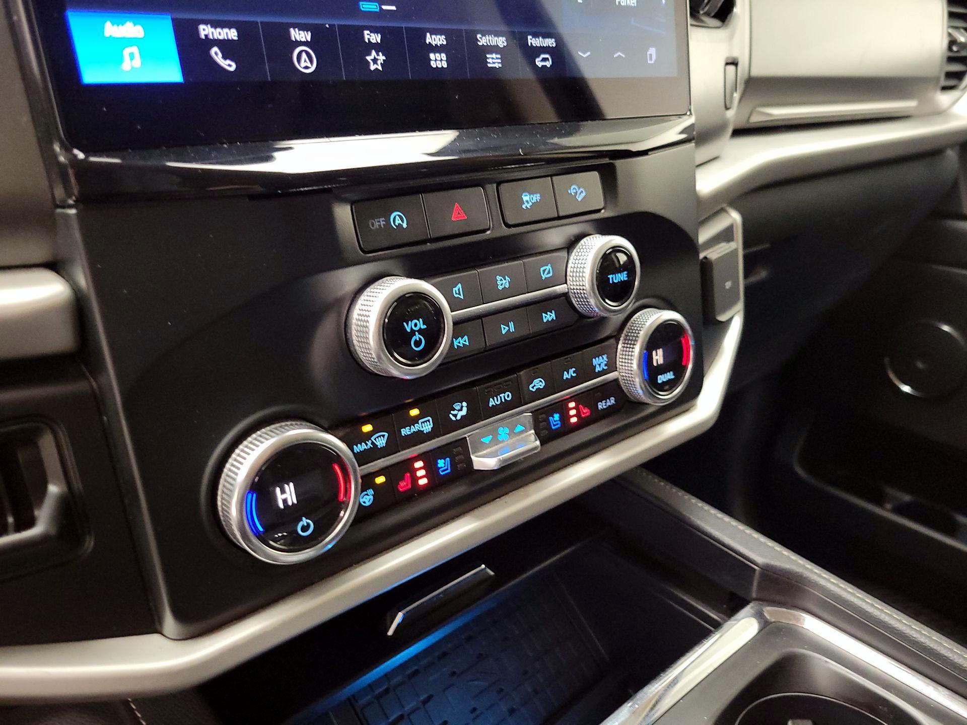 Thumbnail: 2024 Ford Expedition - 17