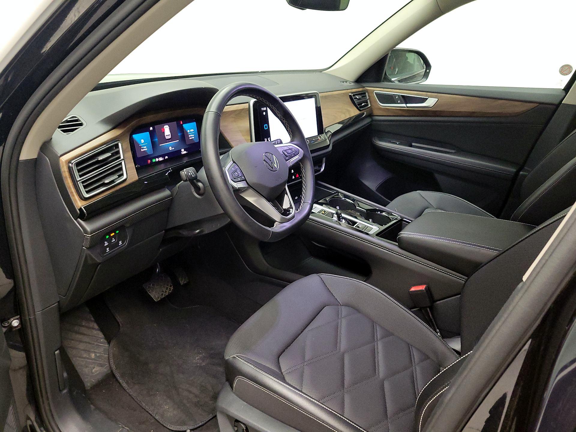 Thumbnail: 2025 Volkswagen Atlas - 11