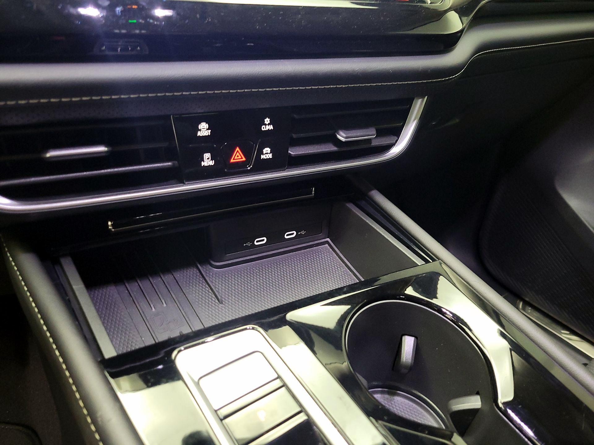 Thumbnail: 2025 Volkswagen Atlas - 19