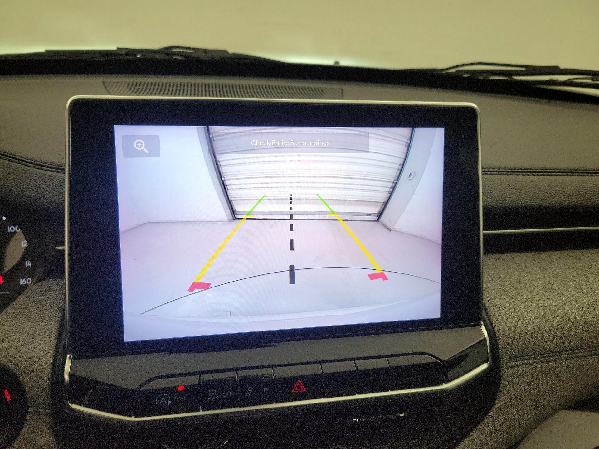 Thumbnail: 2023 Jeep Compass - 14