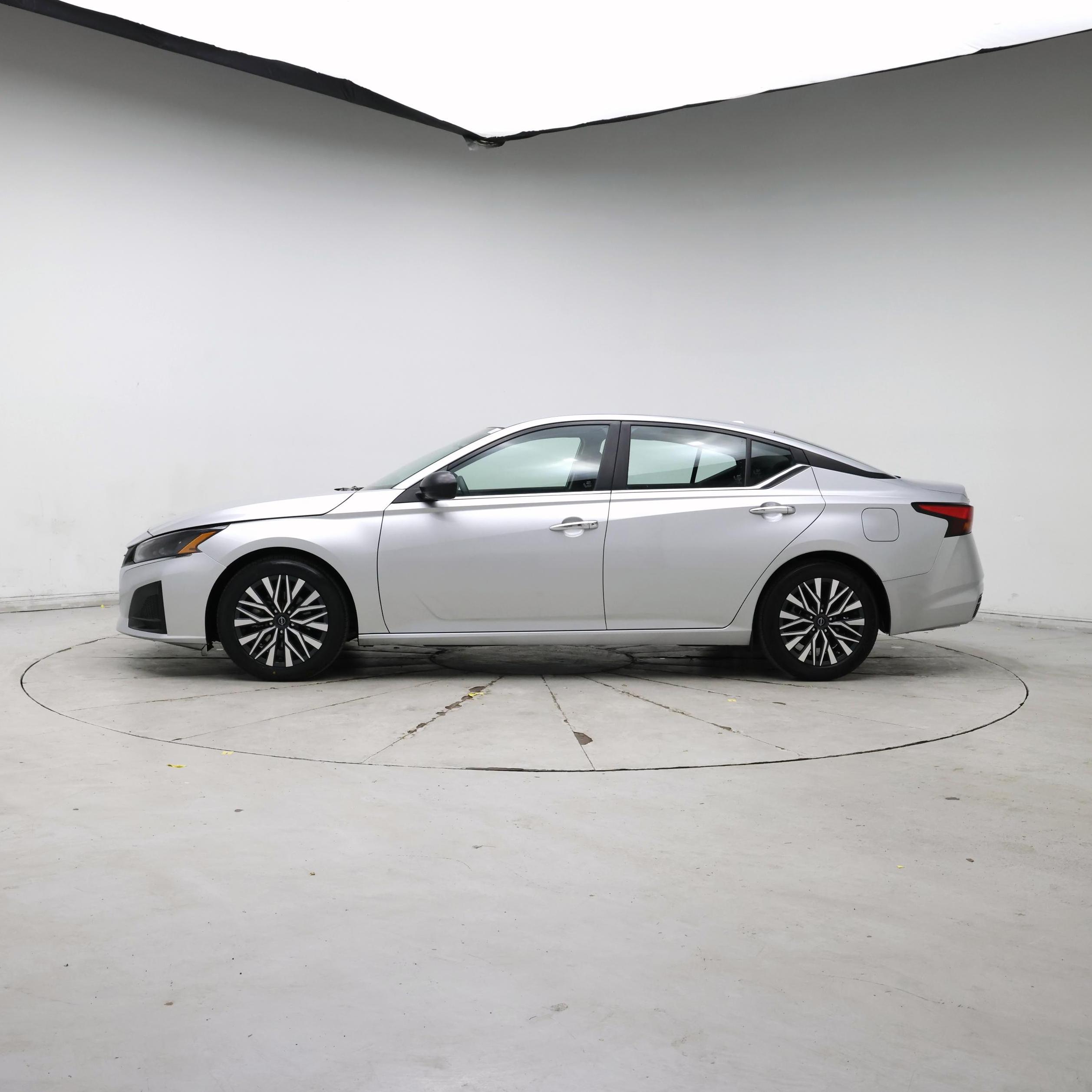 Thumbnail: 2024 Nissan Altima - 3