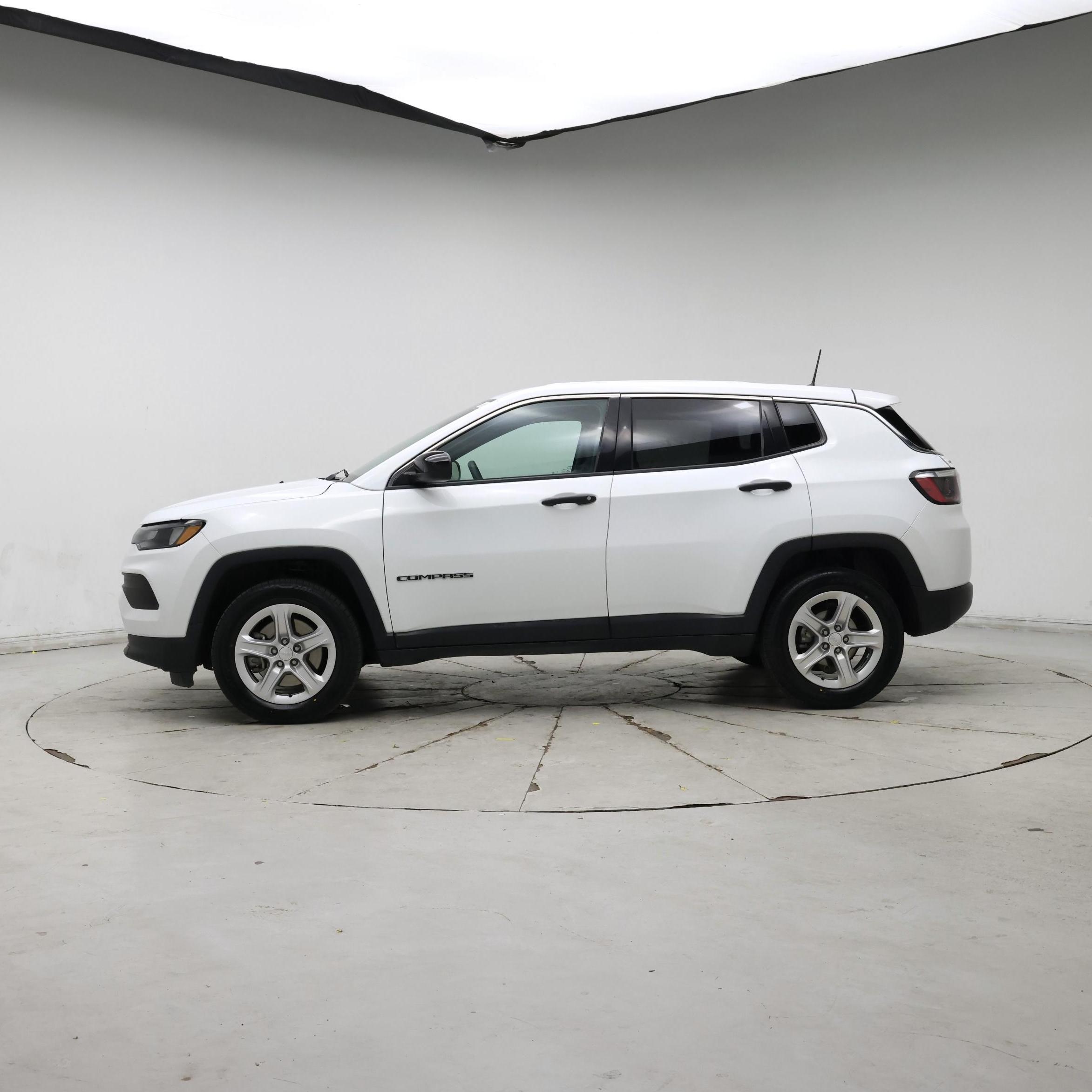 Thumbnail: 2023 Jeep Compass - 3