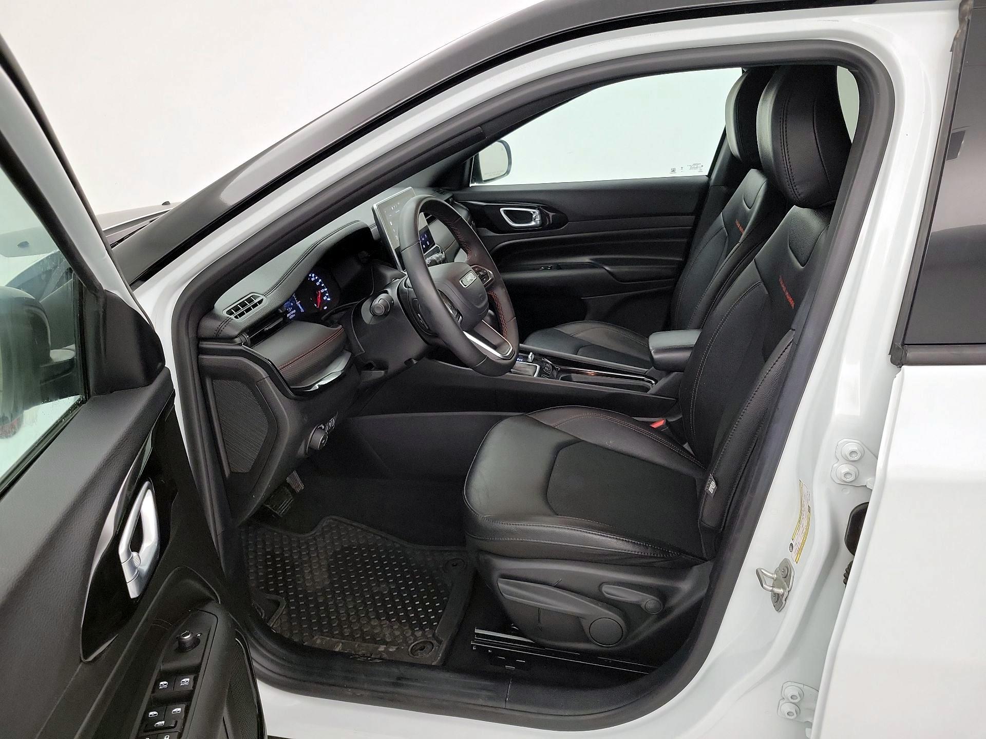 Thumbnail: 2024 Jeep Compass - 11