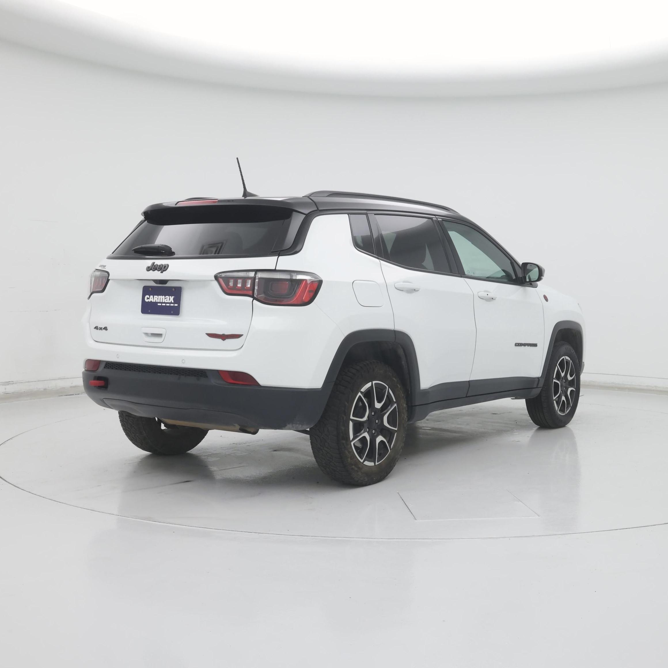 Thumbnail: 2024 Jeep Compass - 8
