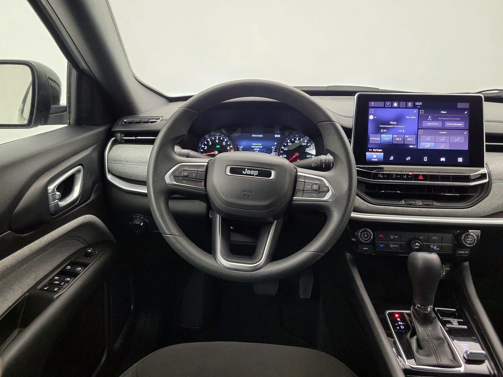 Thumbnail: 2023 Jeep Compass - 10