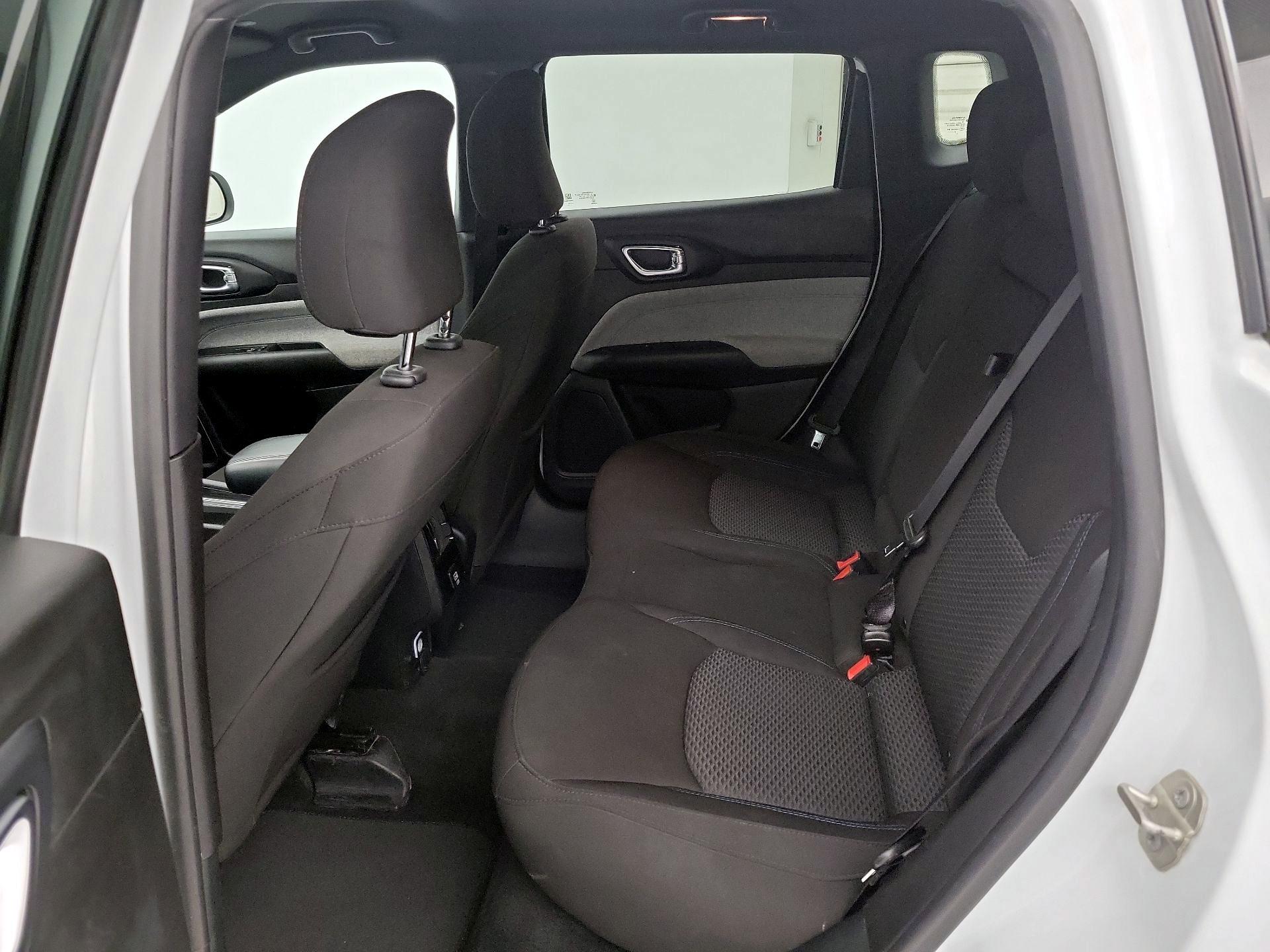 Thumbnail: 2023 Jeep Compass - 19