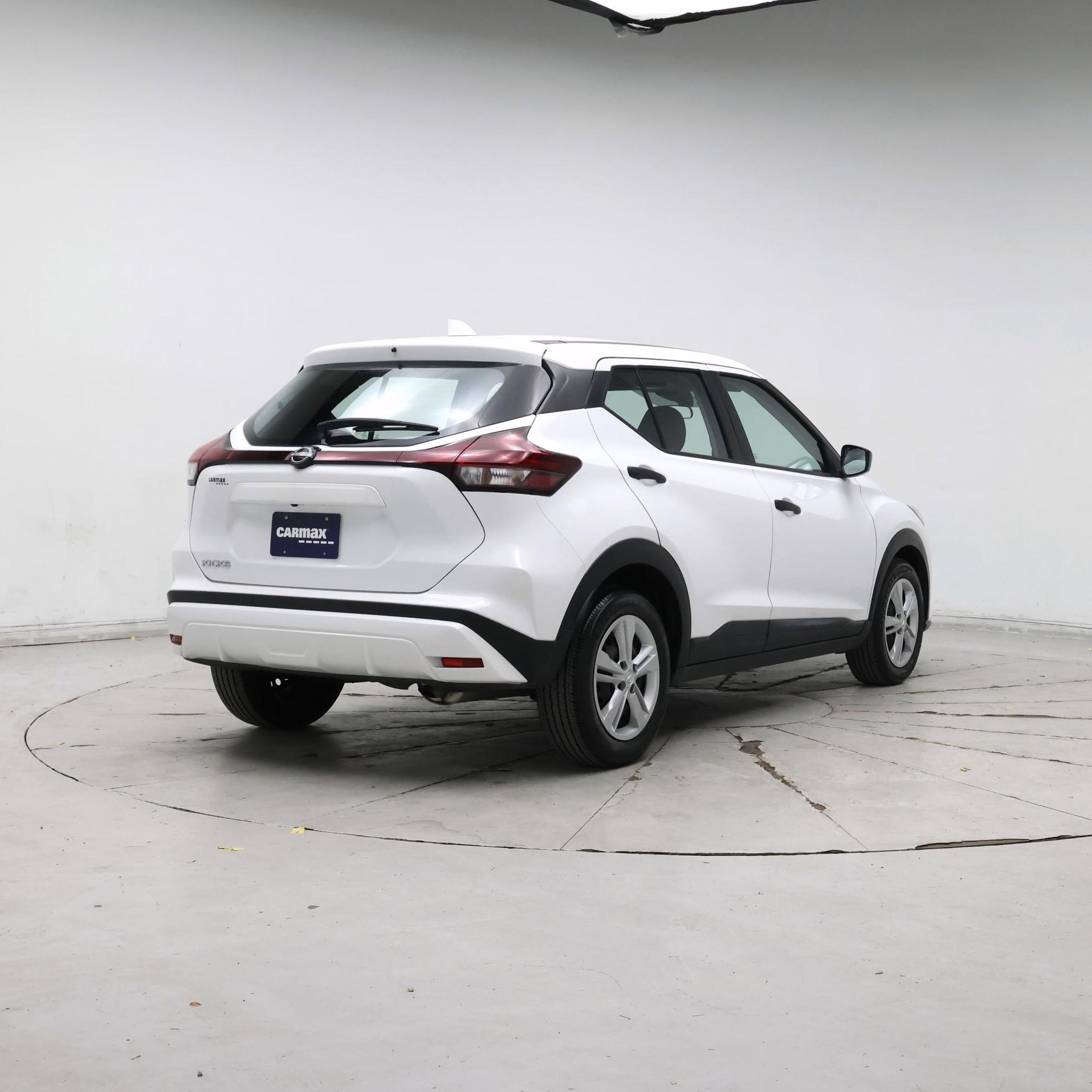 Thumbnail: 2023 Nissan Kicks - 8