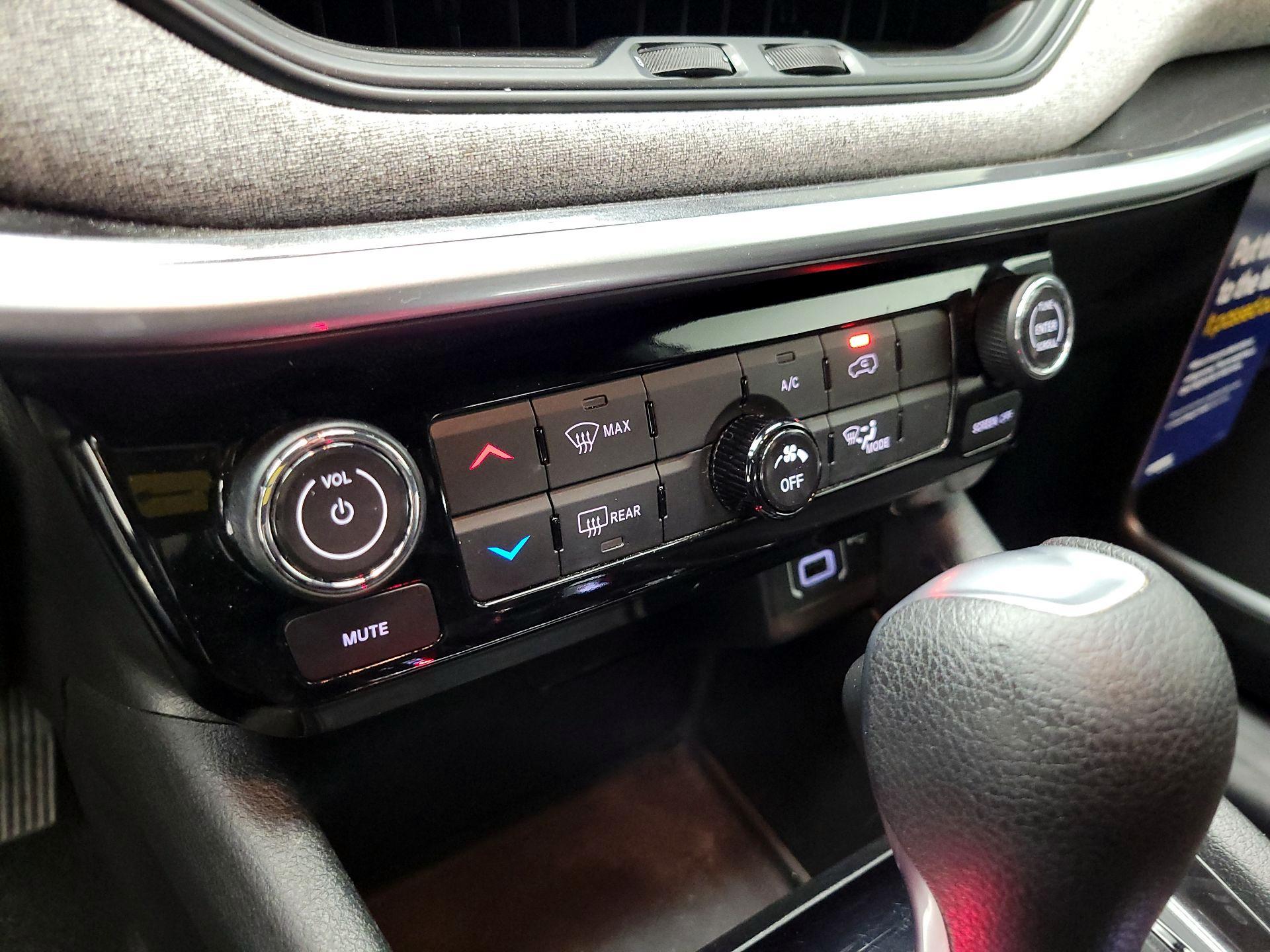 Thumbnail: 2023 Jeep Compass - 16