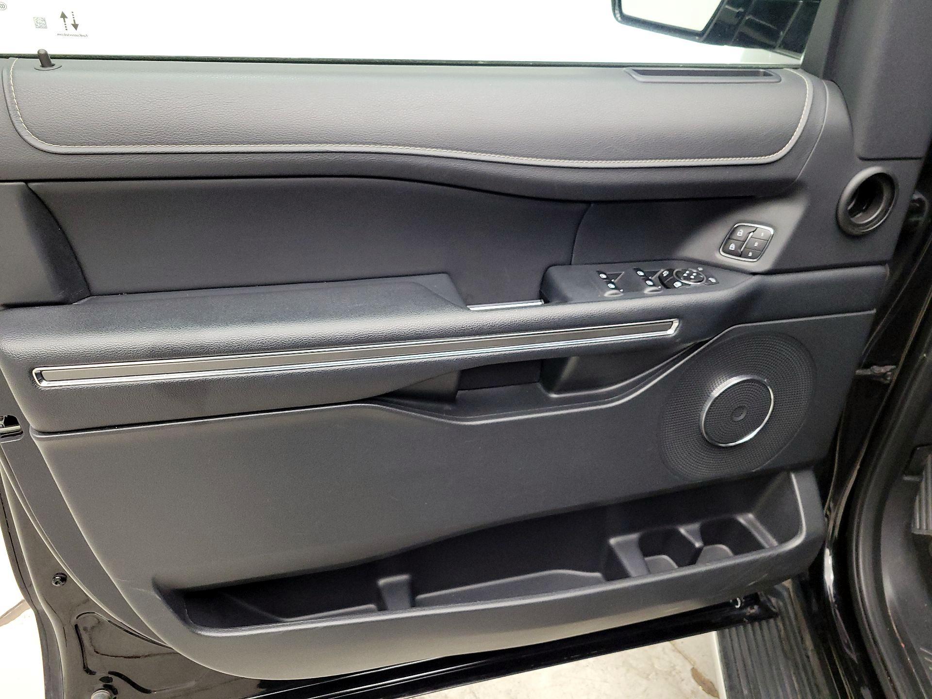 Thumbnail: 2023 Ford Expedition - 12