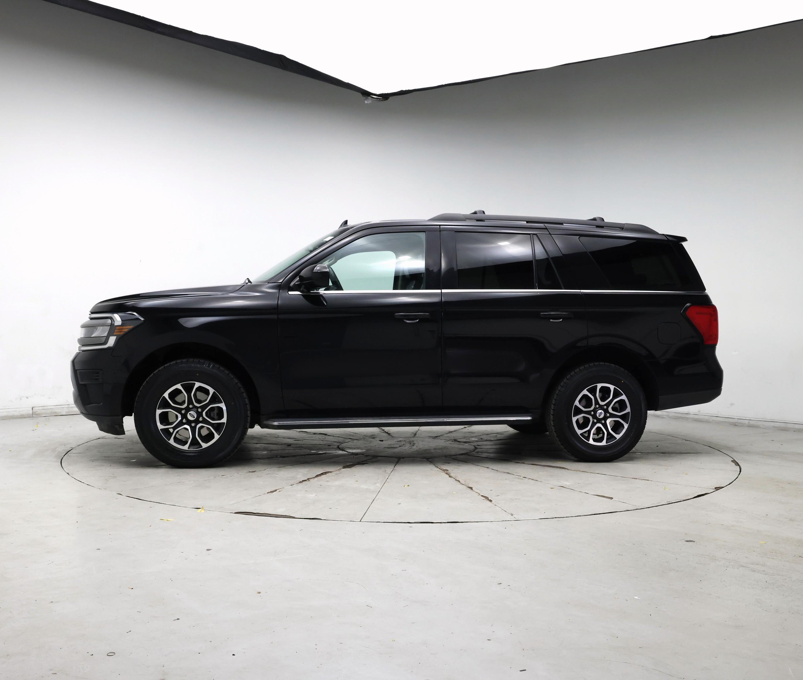 Thumbnail: 2023 Ford Expedition - 3