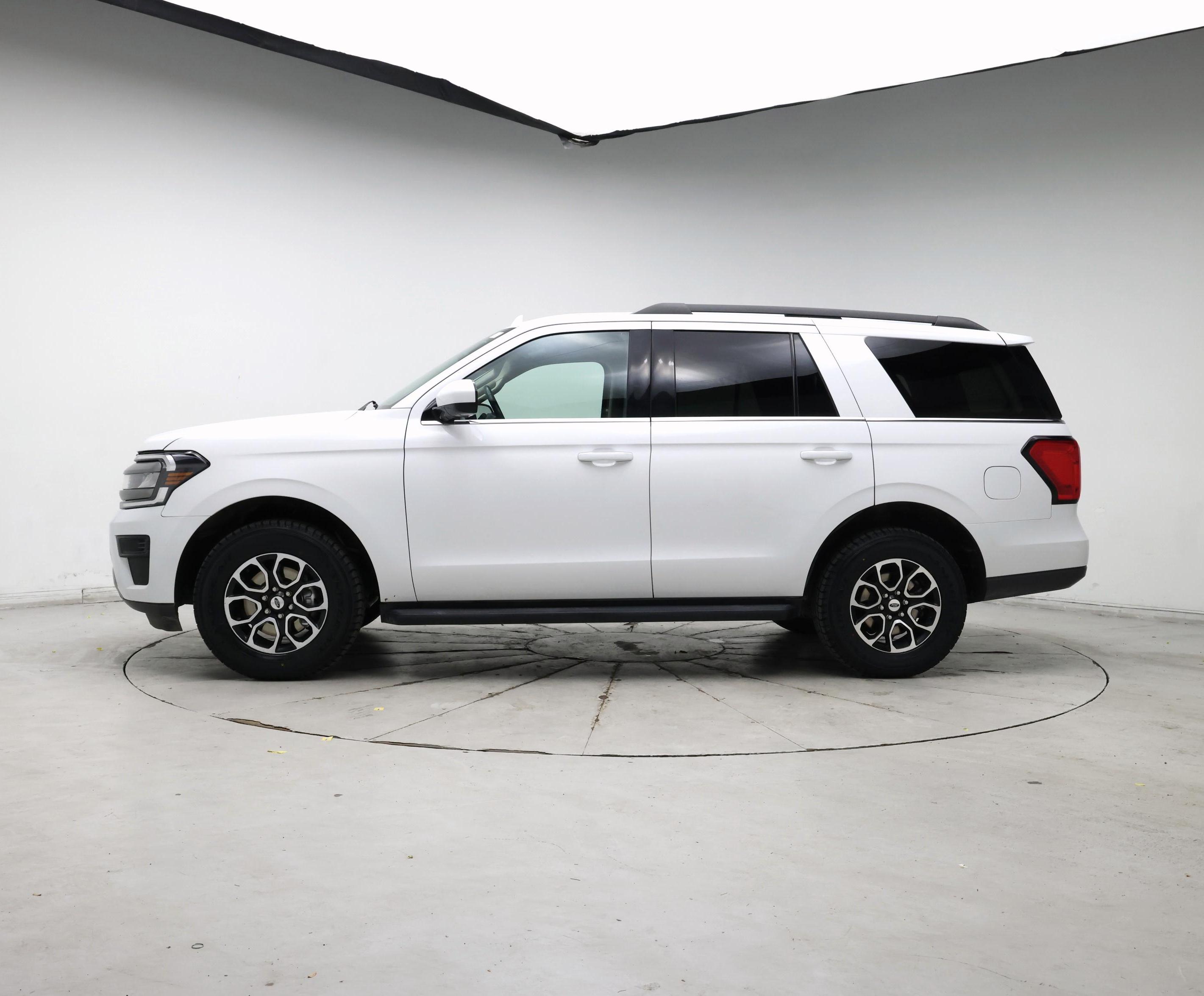 Thumbnail: 2024 Ford Expedition - 3