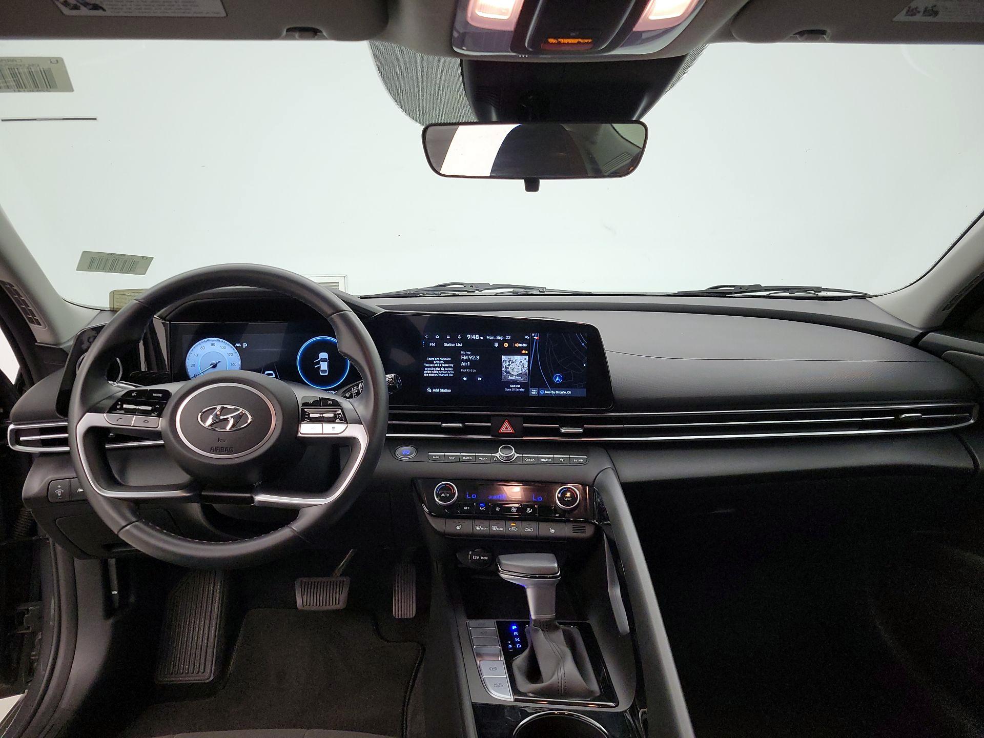Thumbnail: 2023 Hyundai Elantra - 9