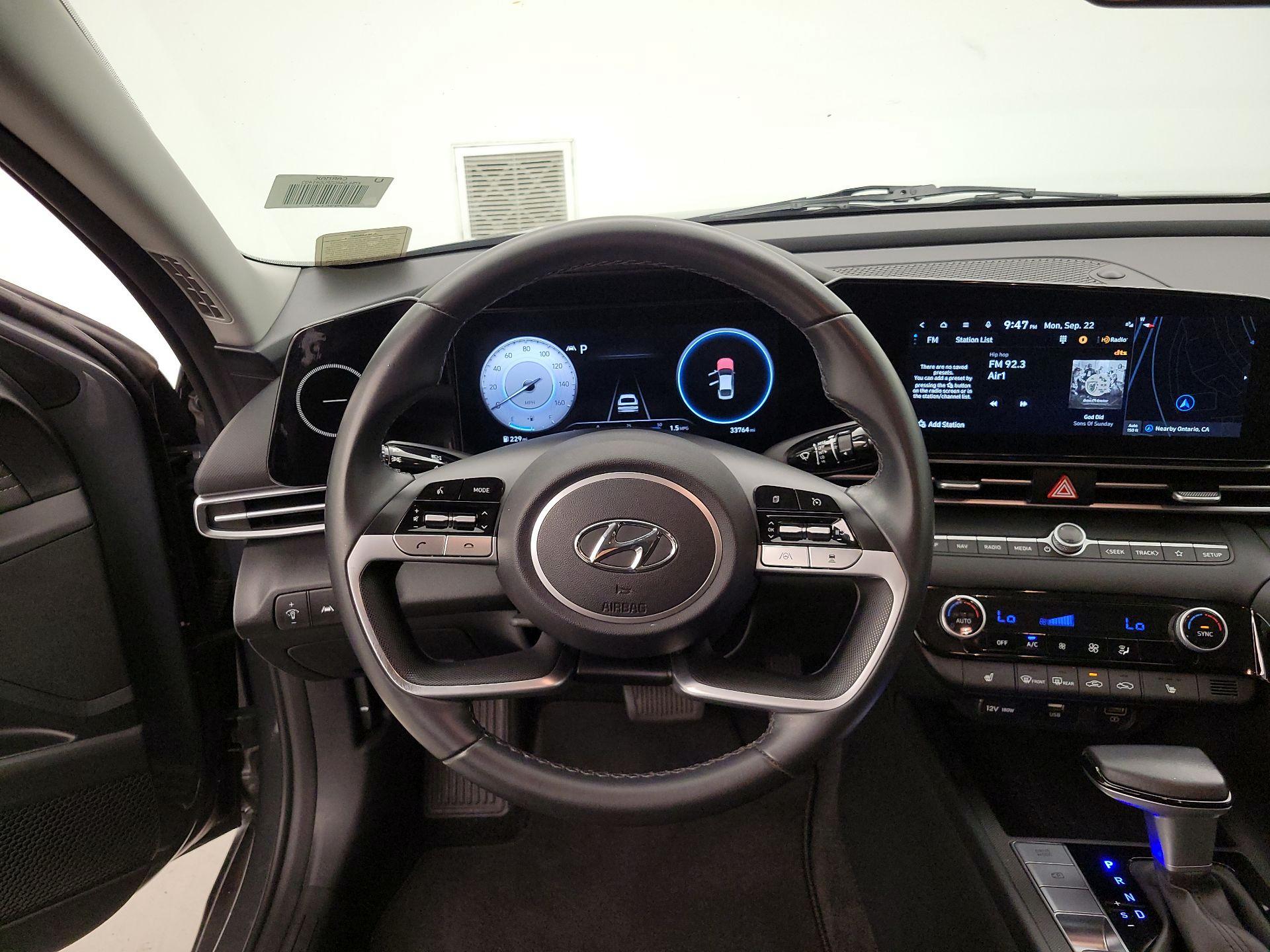 Thumbnail: 2023 Hyundai Elantra - 10