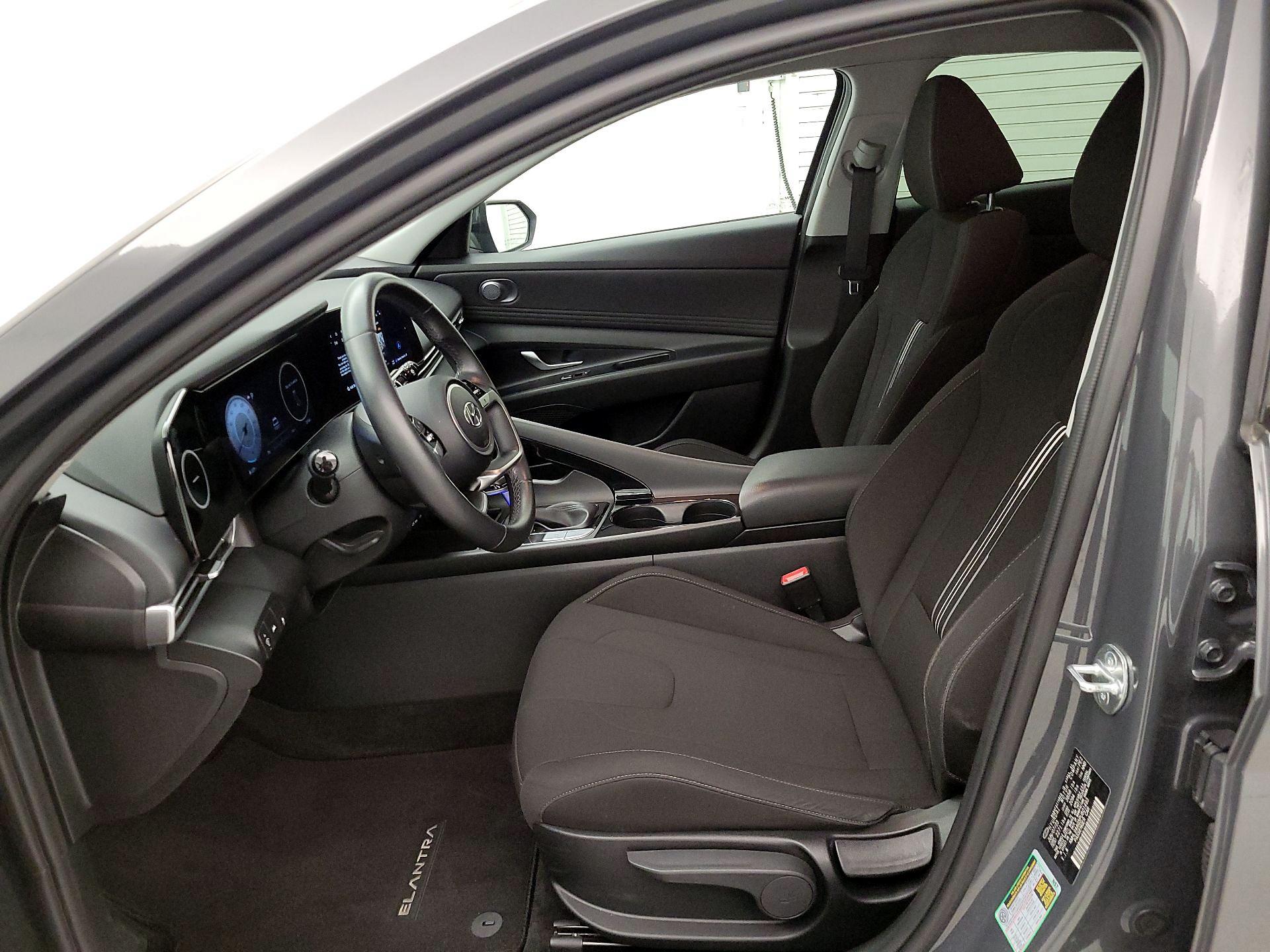 Thumbnail: 2023 Hyundai Elantra - 11
