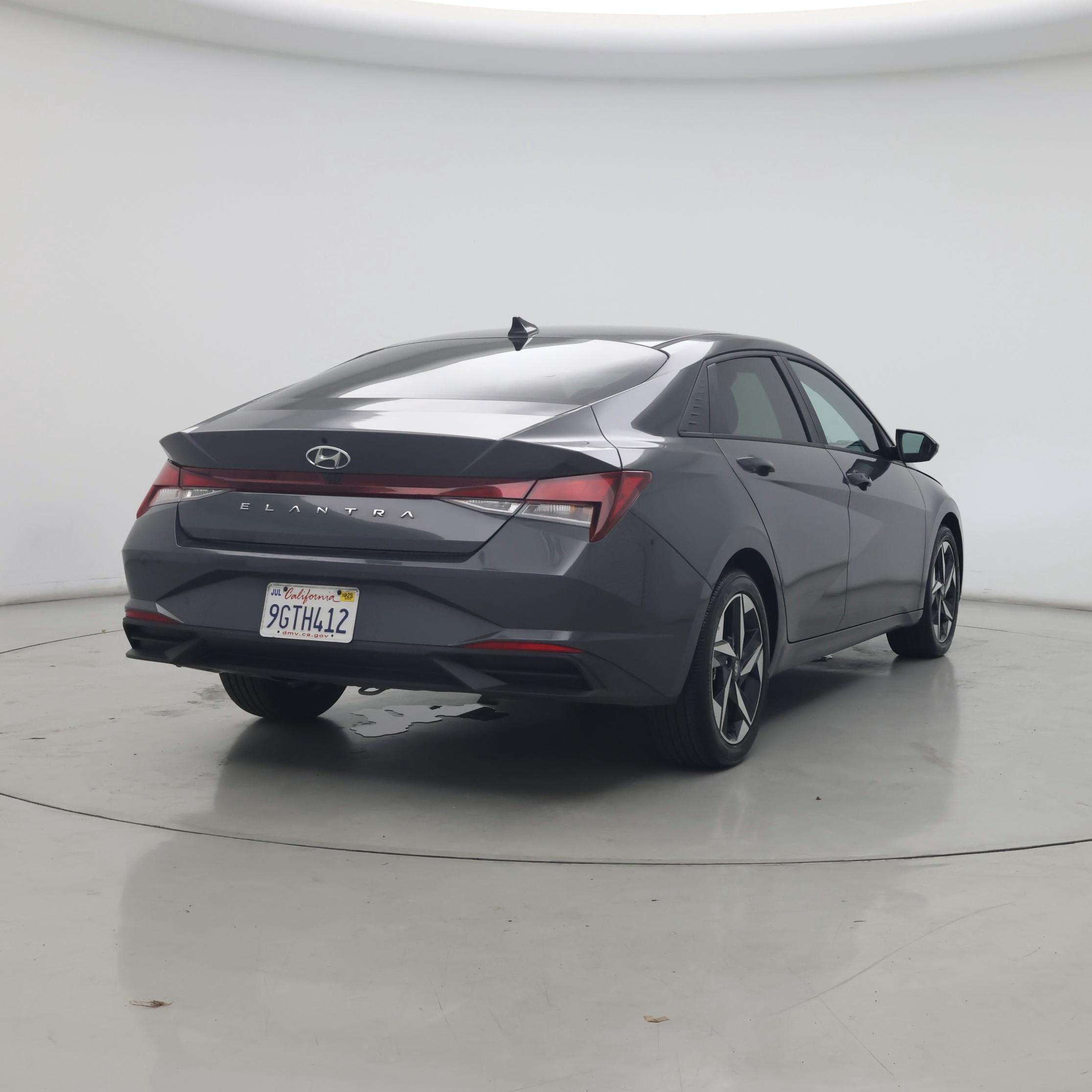 Thumbnail: 2023 Hyundai Elantra - 8