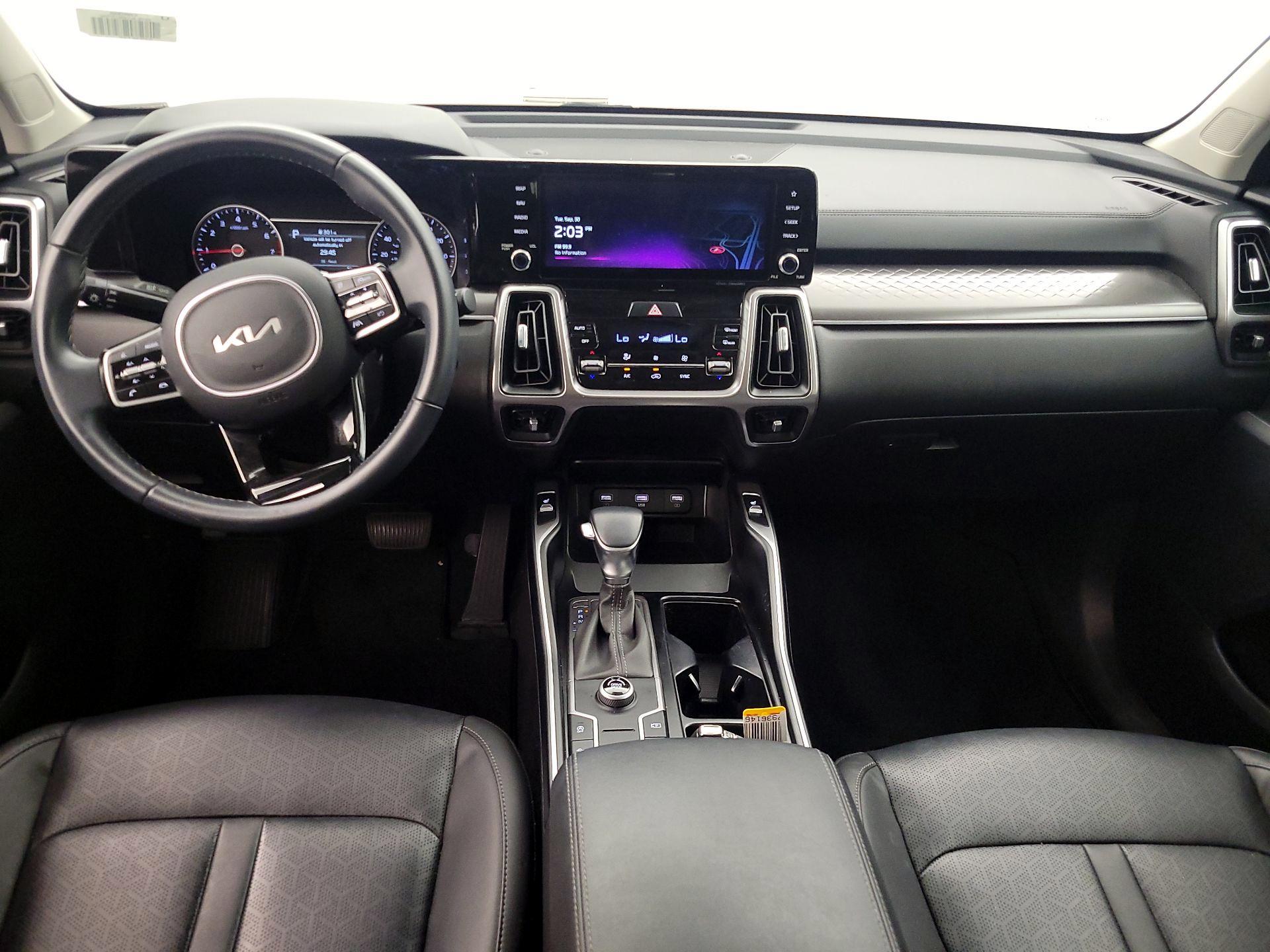 Thumbnail: 2022 Kia Sorento - 9