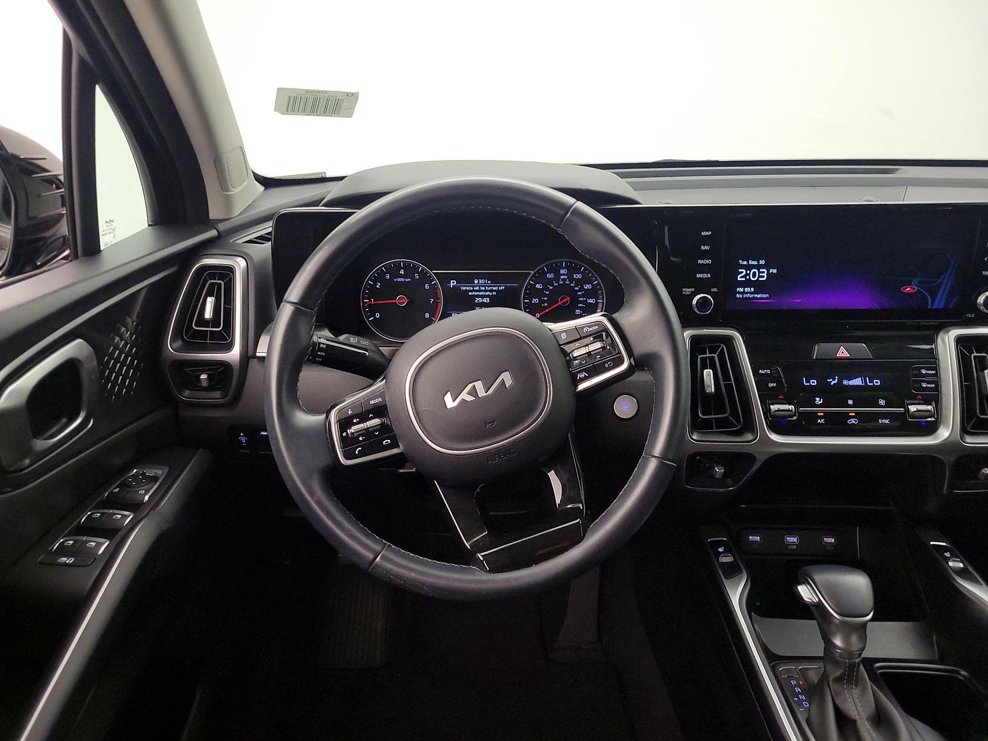 Thumbnail: 2022 Kia Sorento - 10