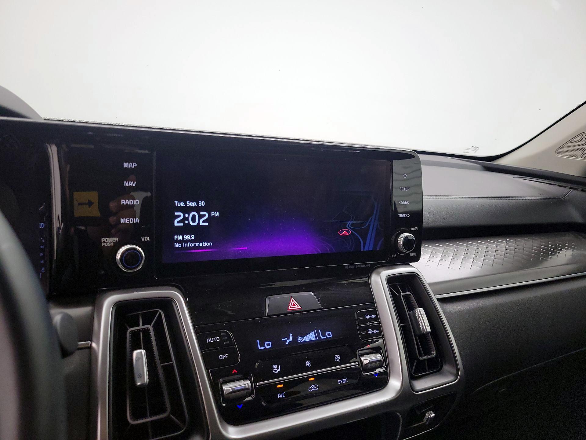 Thumbnail: 2022 Kia Sorento - 14