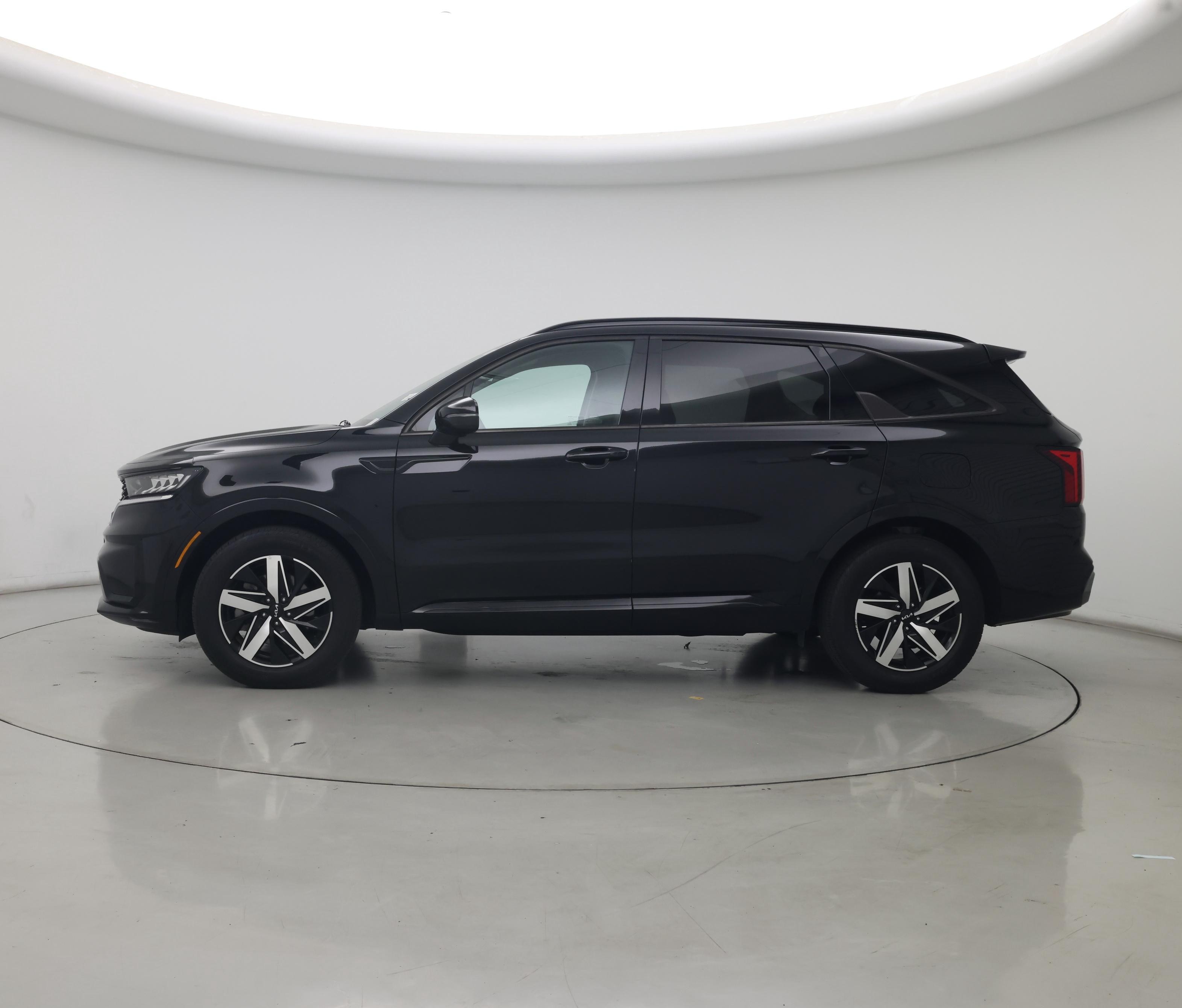 Thumbnail: 2022 Kia Sorento - 3