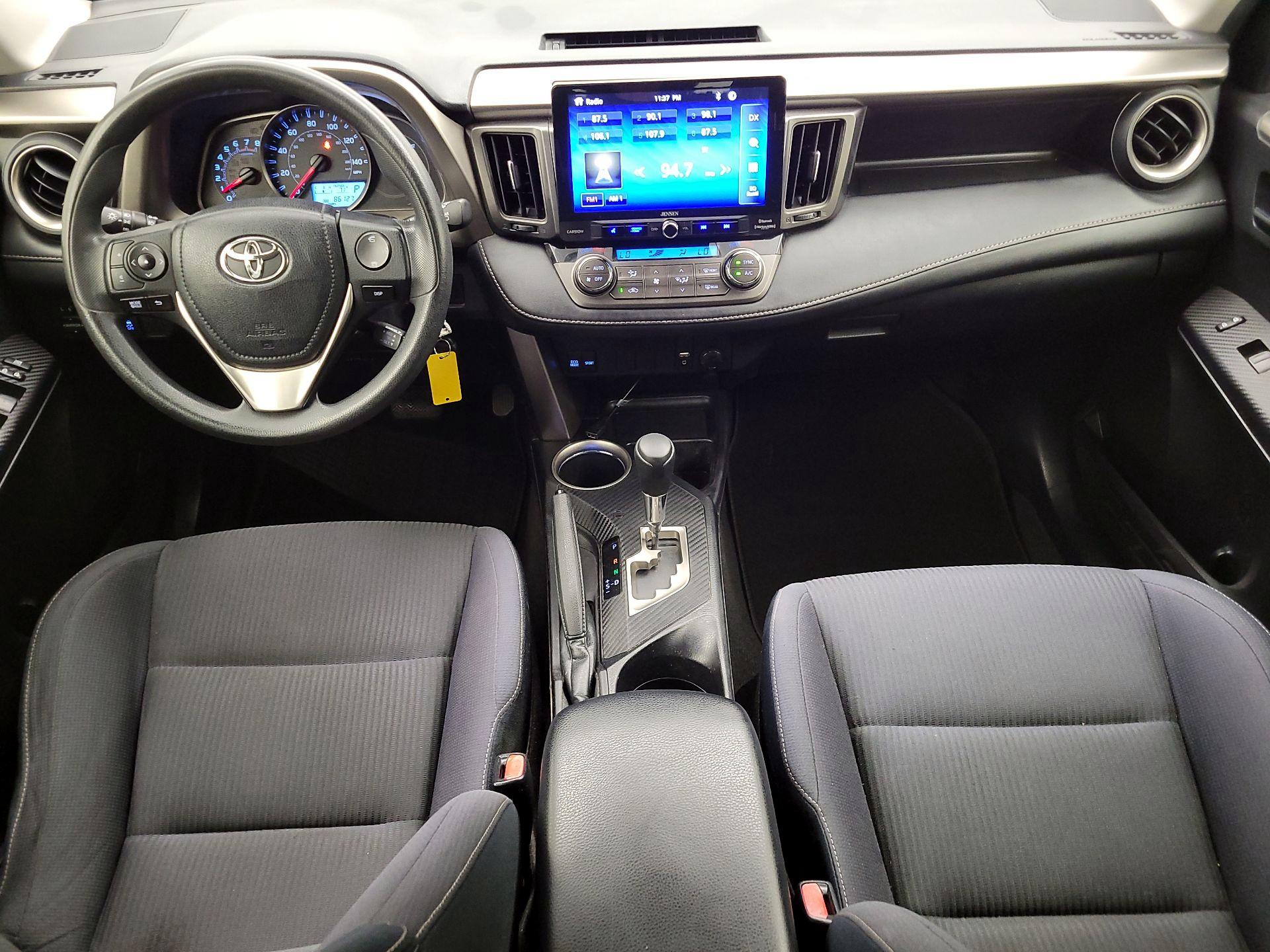Thumbnail: 2014 Toyota RAV4 - 9