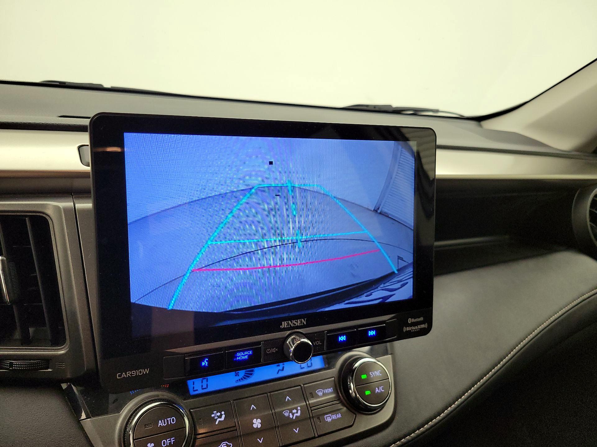 Thumbnail: 2014 Toyota RAV4 - 14