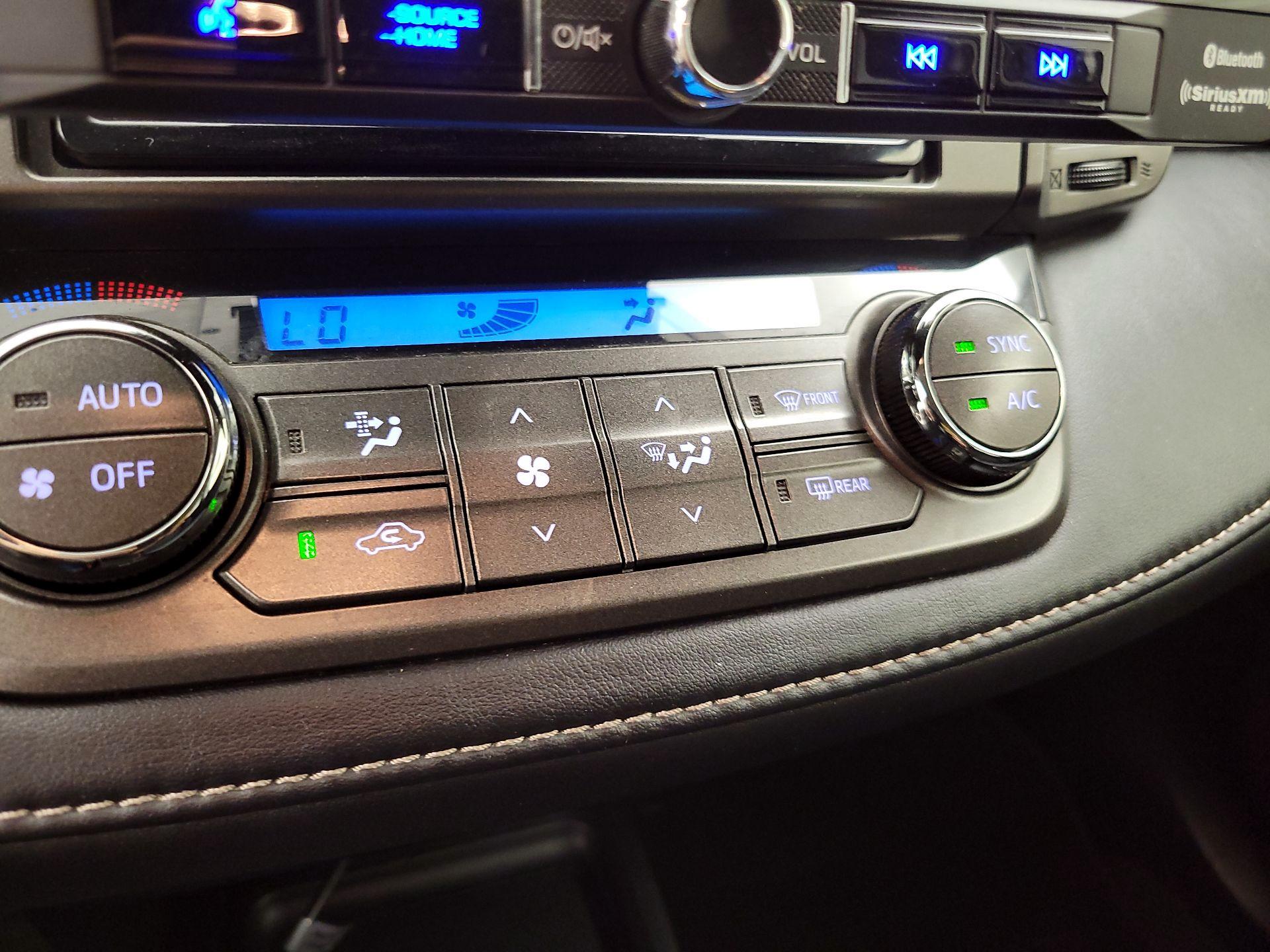 Thumbnail: 2014 Toyota RAV4 - 16