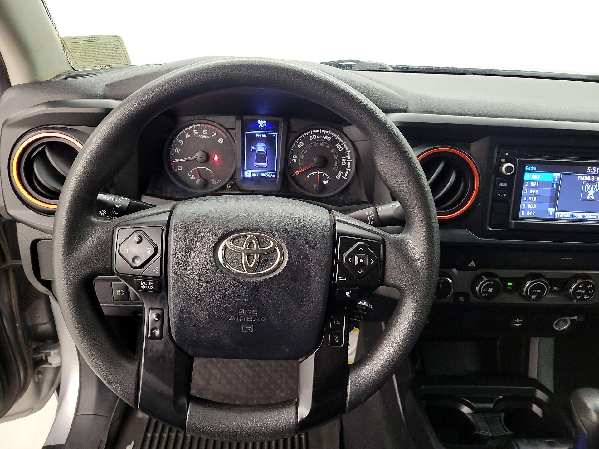 Thumbnail: 2019 Toyota Tacoma - 10