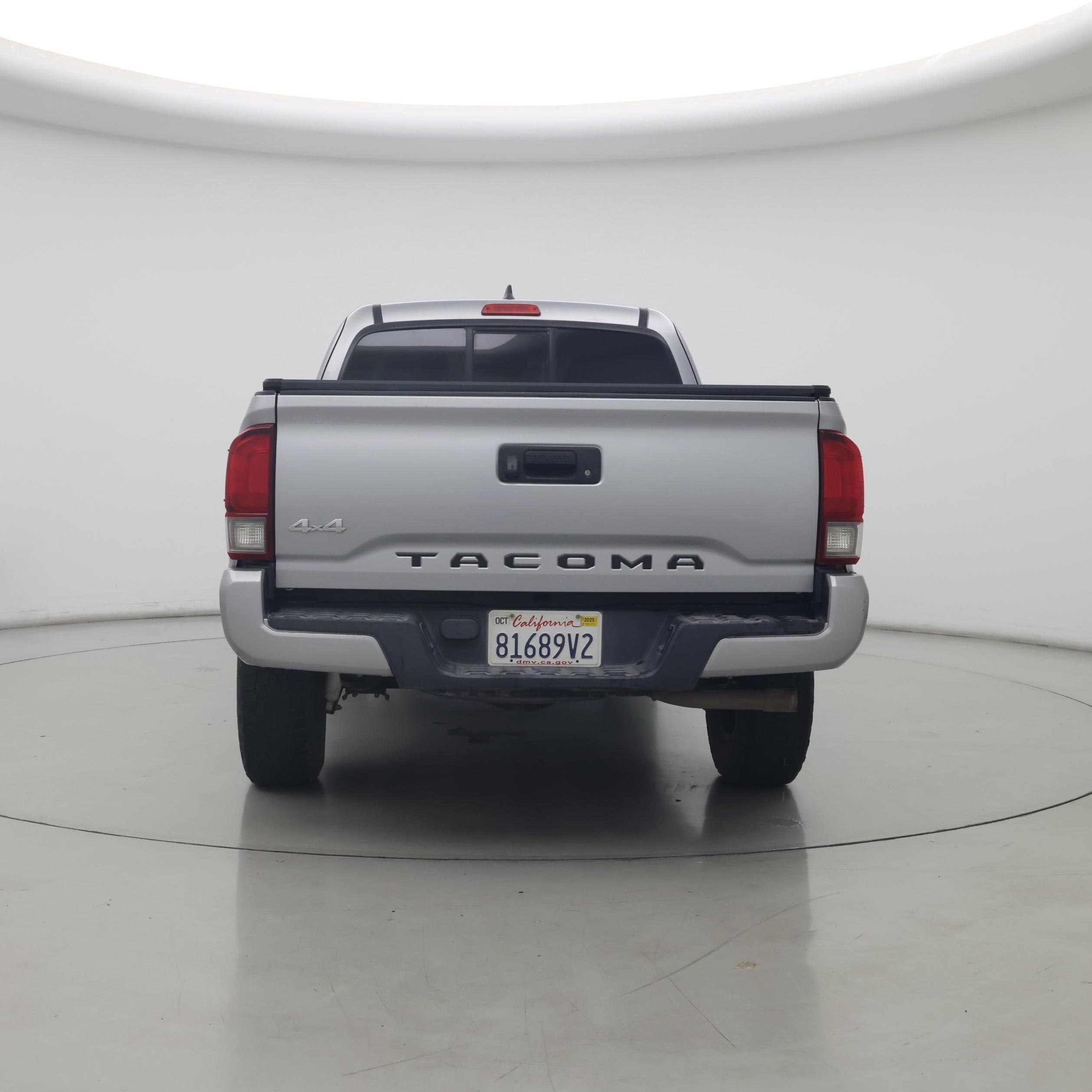 Thumbnail: 2019 Toyota Tacoma - 6