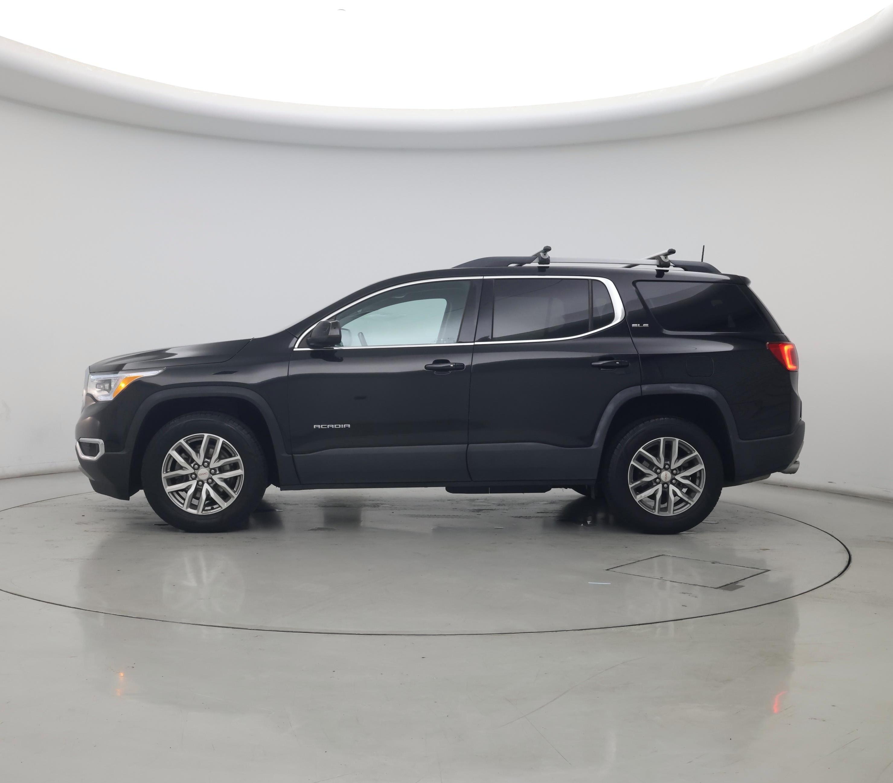 Thumbnail: 2017 GMC Acadia - 3