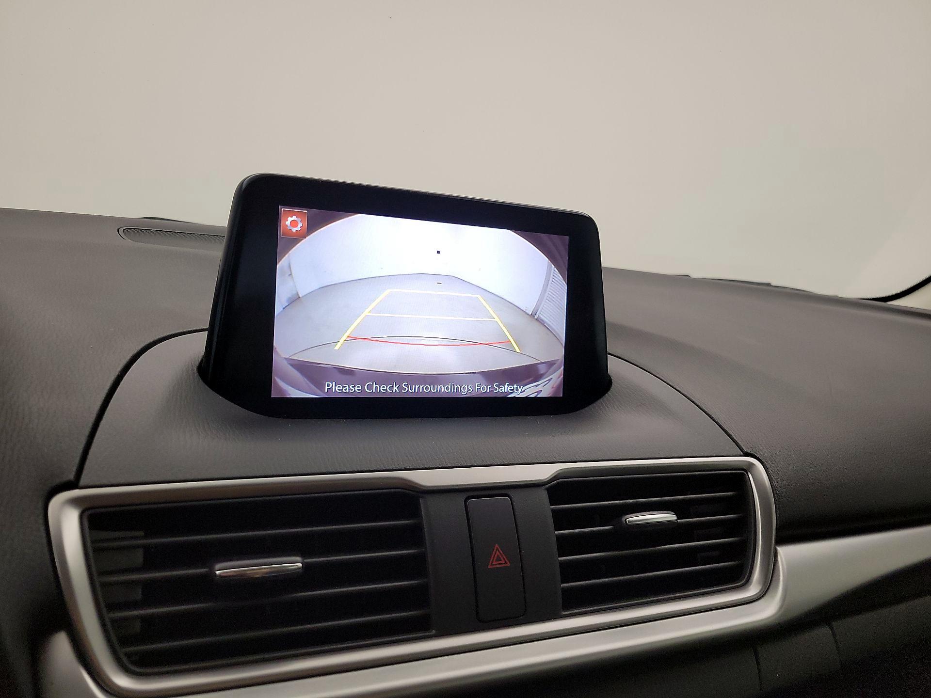 Thumbnail: 2018 Mazda Mazda3 - 14