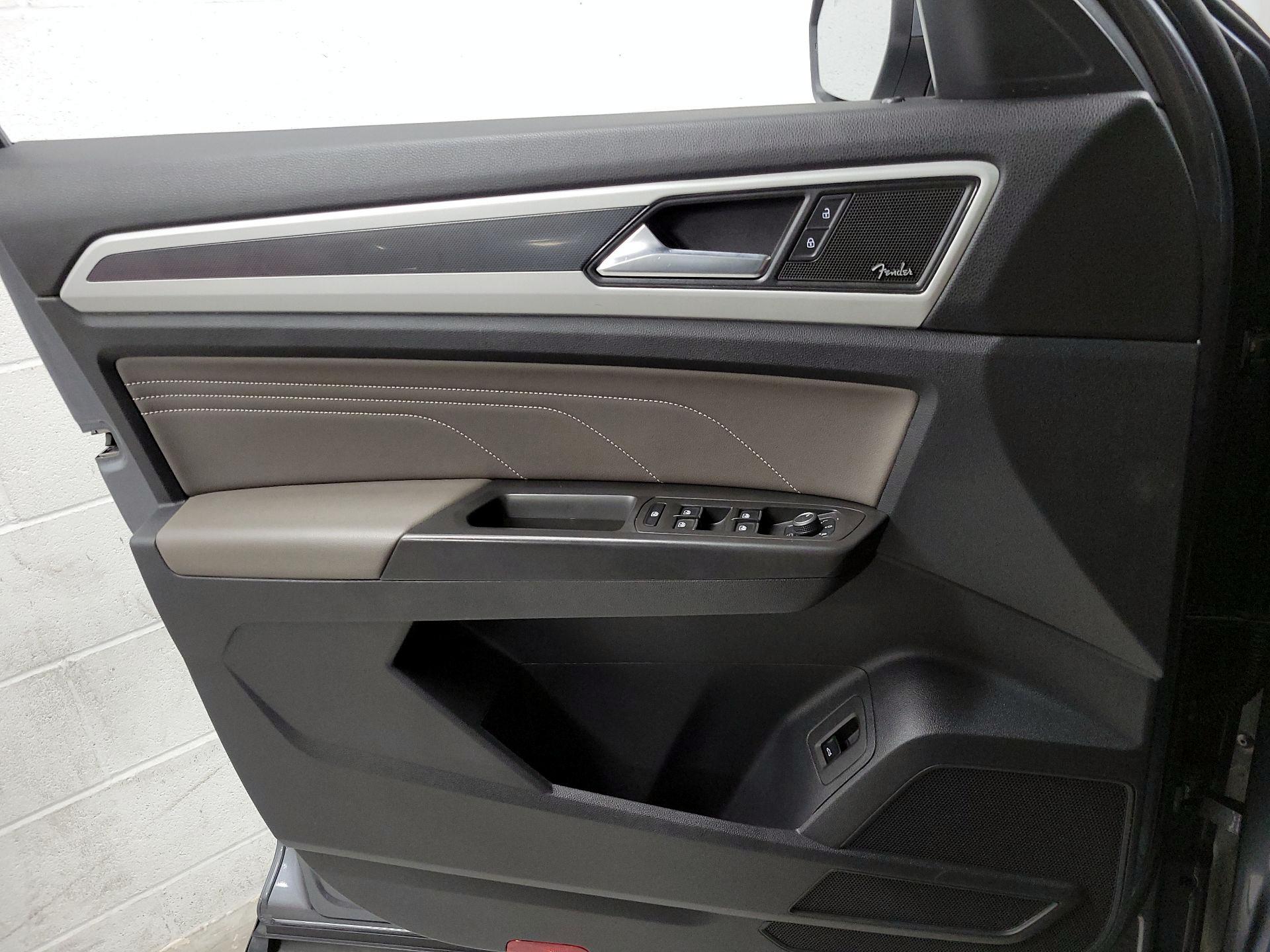 Thumbnail: 2023 Volkswagen Atlas - 12