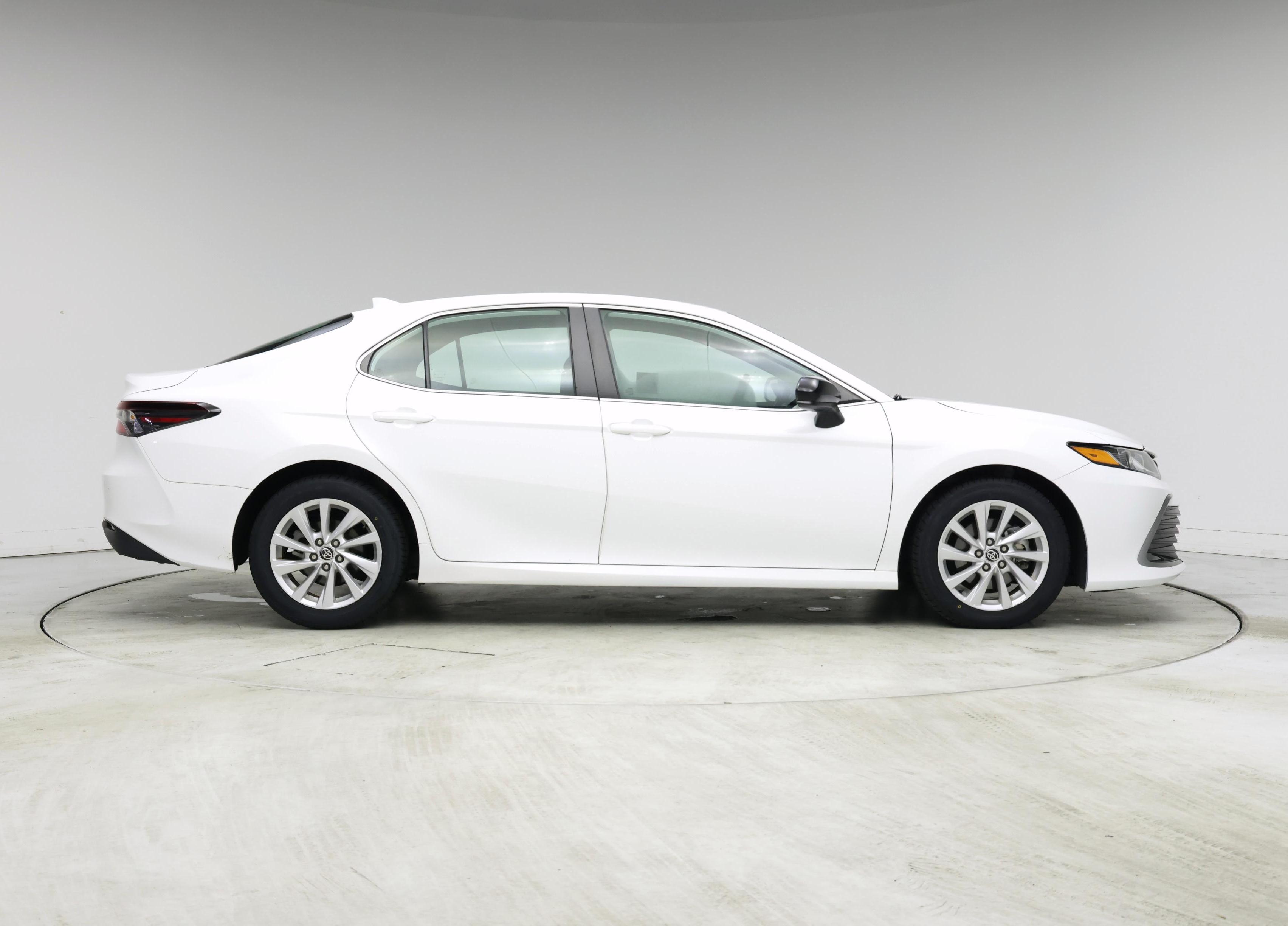 Thumbnail: 2021 Toyota Camry - 7
