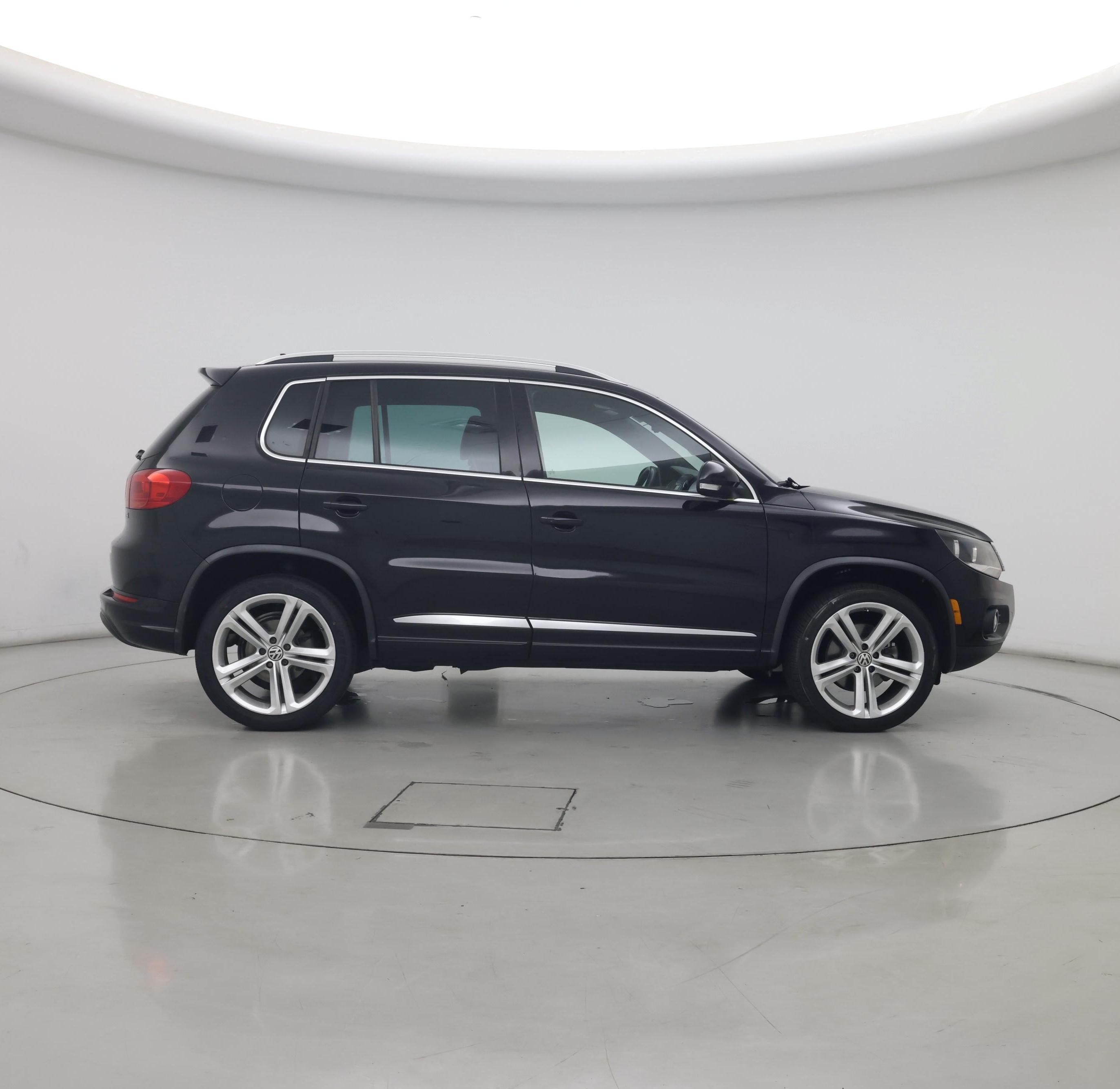 Thumbnail: 2016 Volkswagen Tiguan - 7