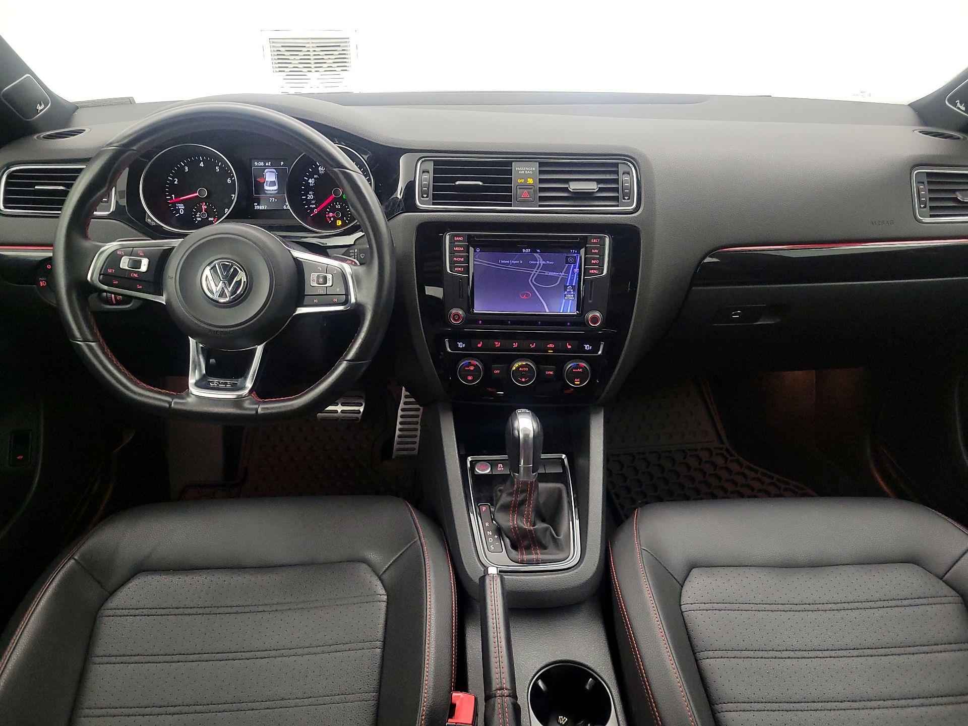 Thumbnail: 2016 Volkswagen Jetta - 9