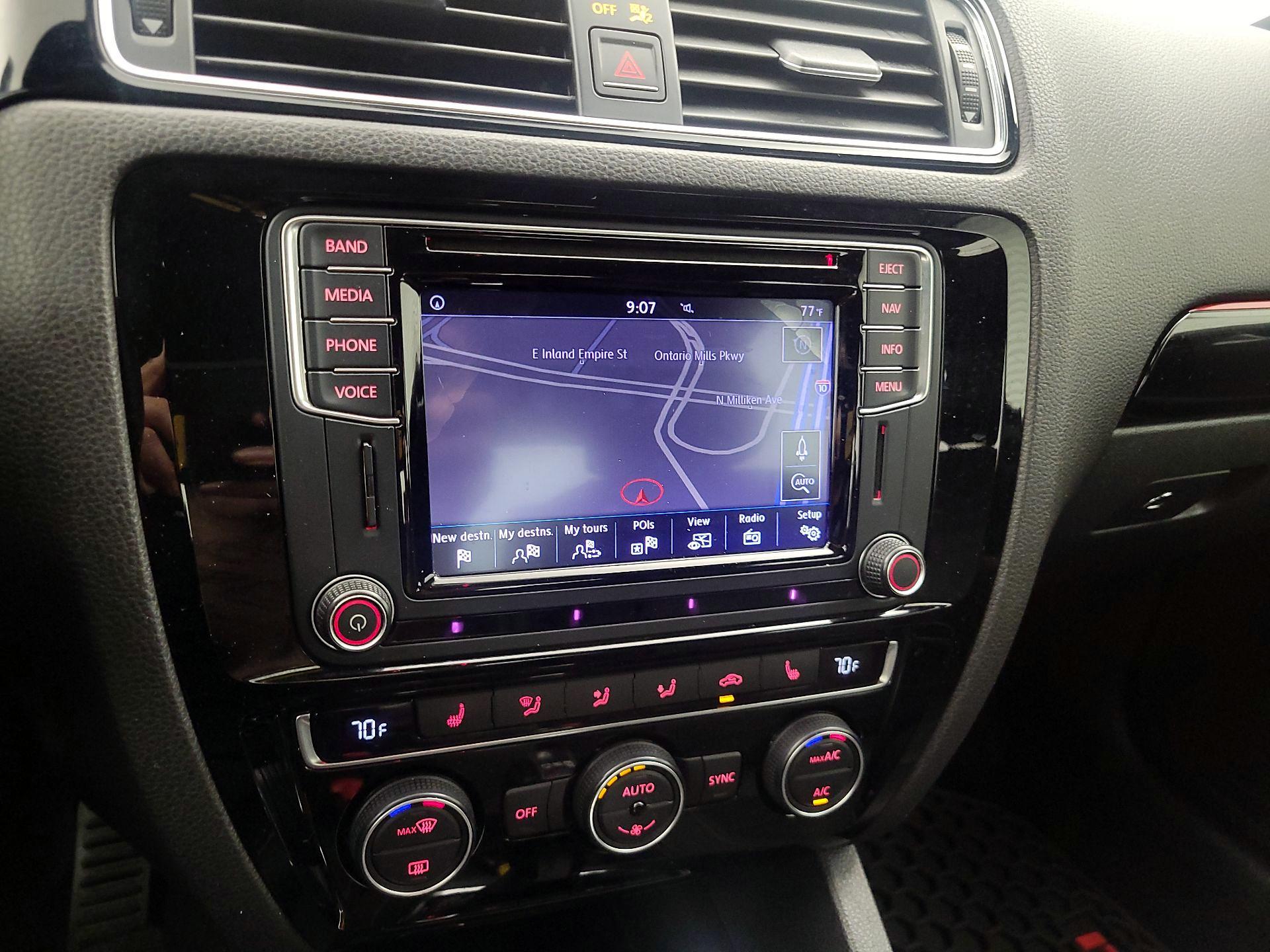 Thumbnail: 2016 Volkswagen Jetta - 14