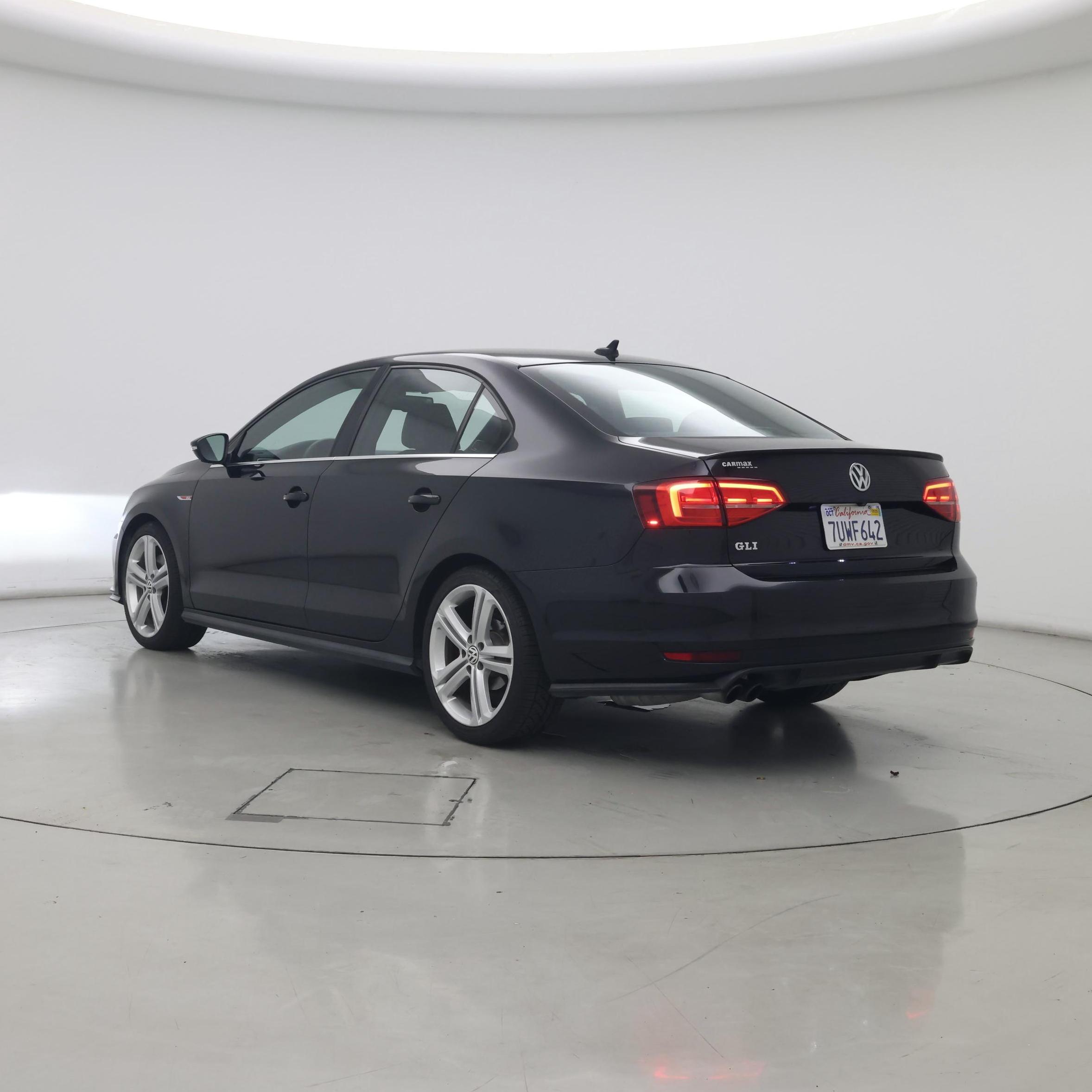Thumbnail: 2016 Volkswagen Jetta - 2