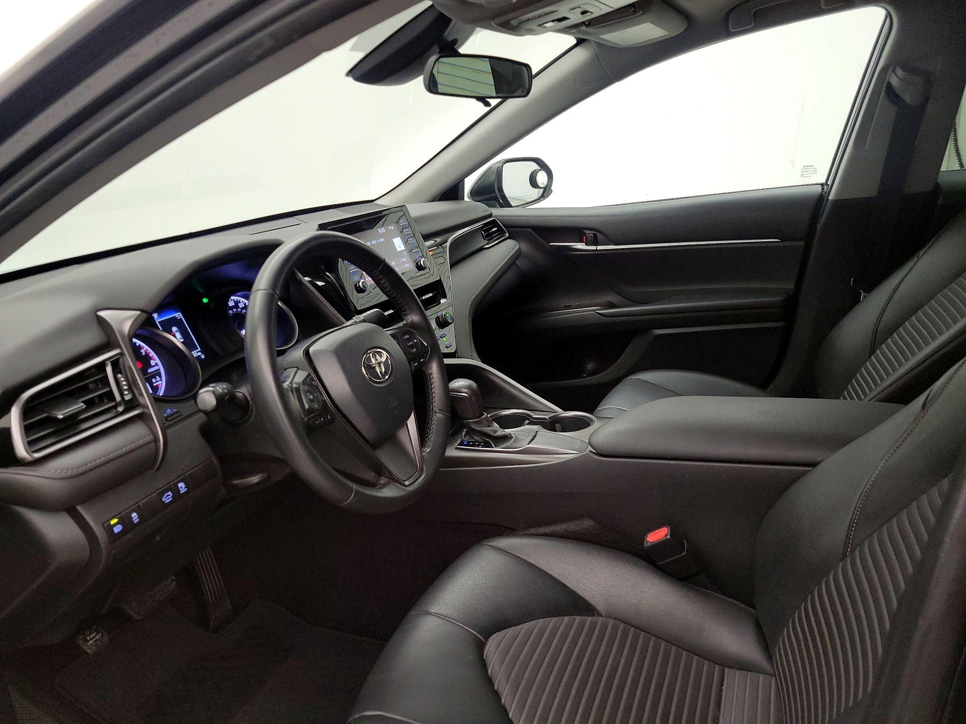 Thumbnail: 2021 Toyota Camry - 11