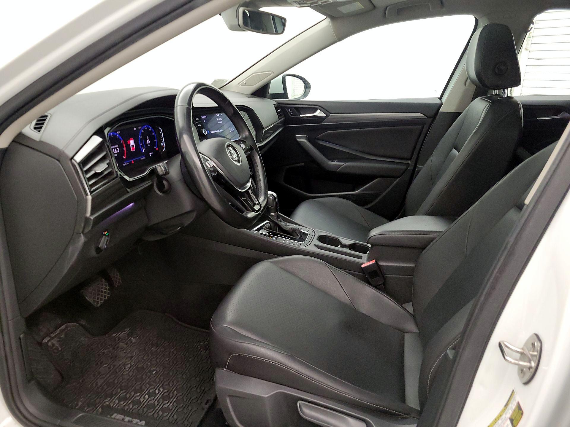 Thumbnail: 2019 Volkswagen Jetta - 11