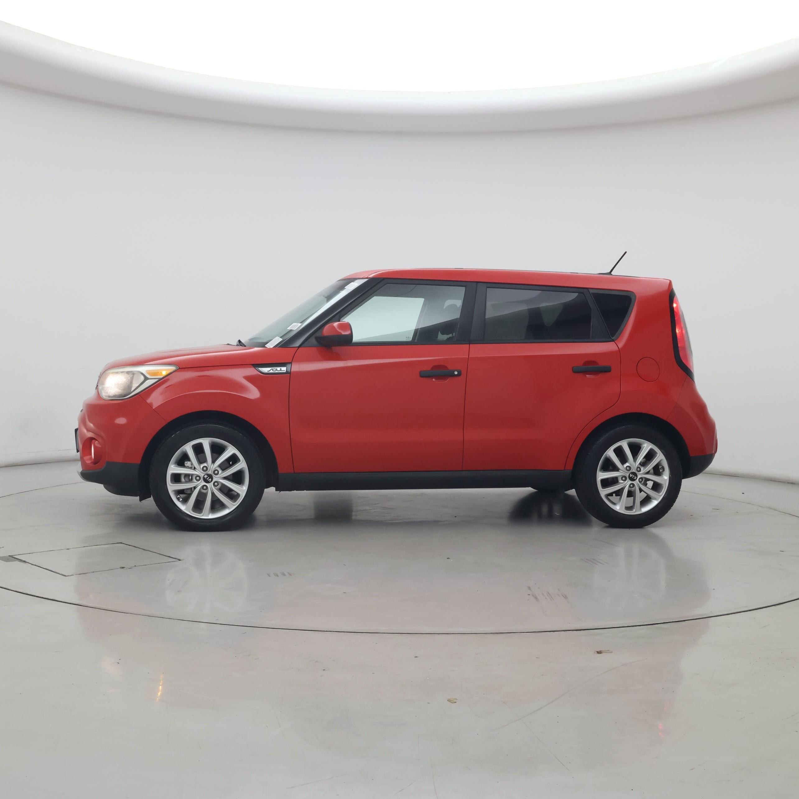 Thumbnail: 2019 Kia Soul - 3