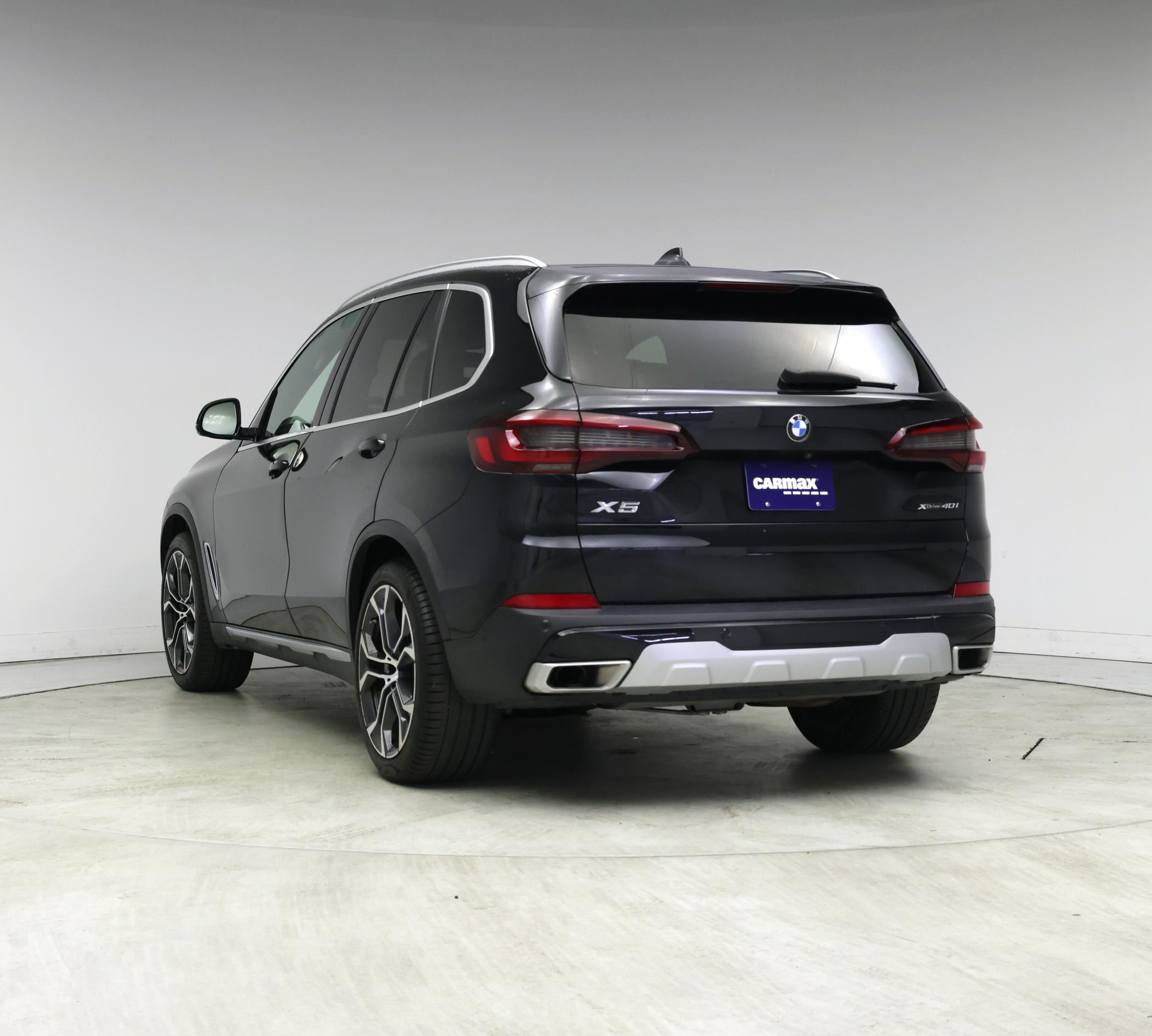 Thumbnail: 2023 BMW X5 - 2