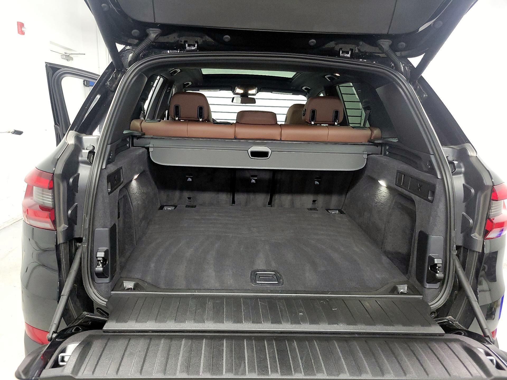 Thumbnail: 2023 BMW X5 - 20