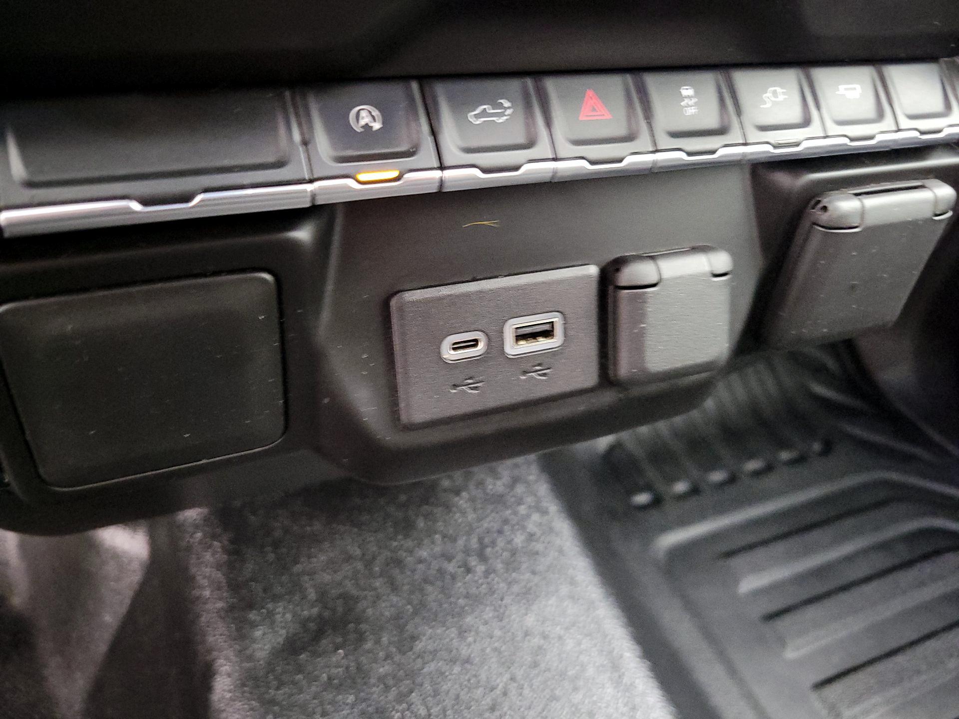 Thumbnail: 2021 Chevrolet Silverado 1500 - 18
