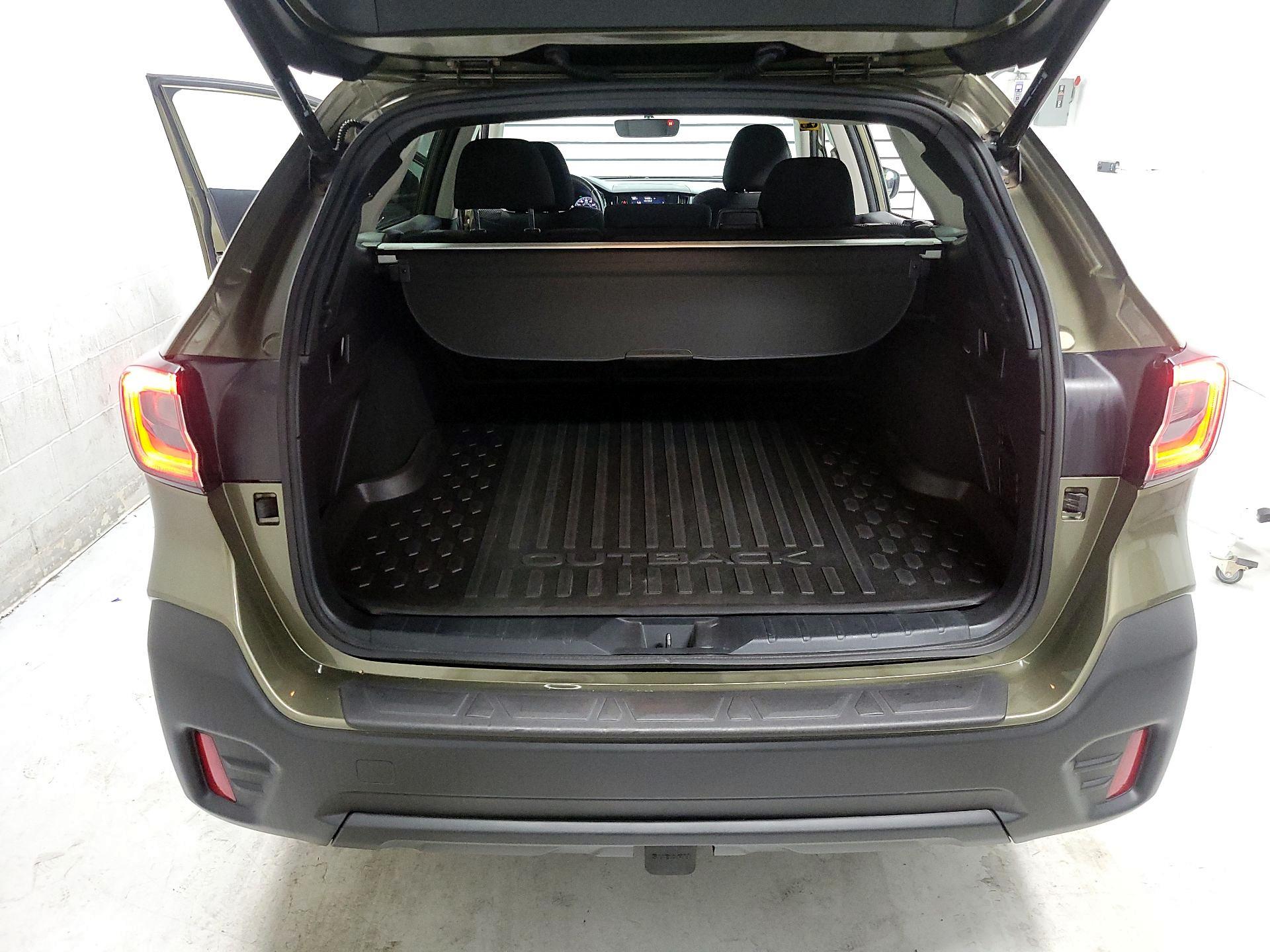 Thumbnail: 2022 Subaru Outback - 18