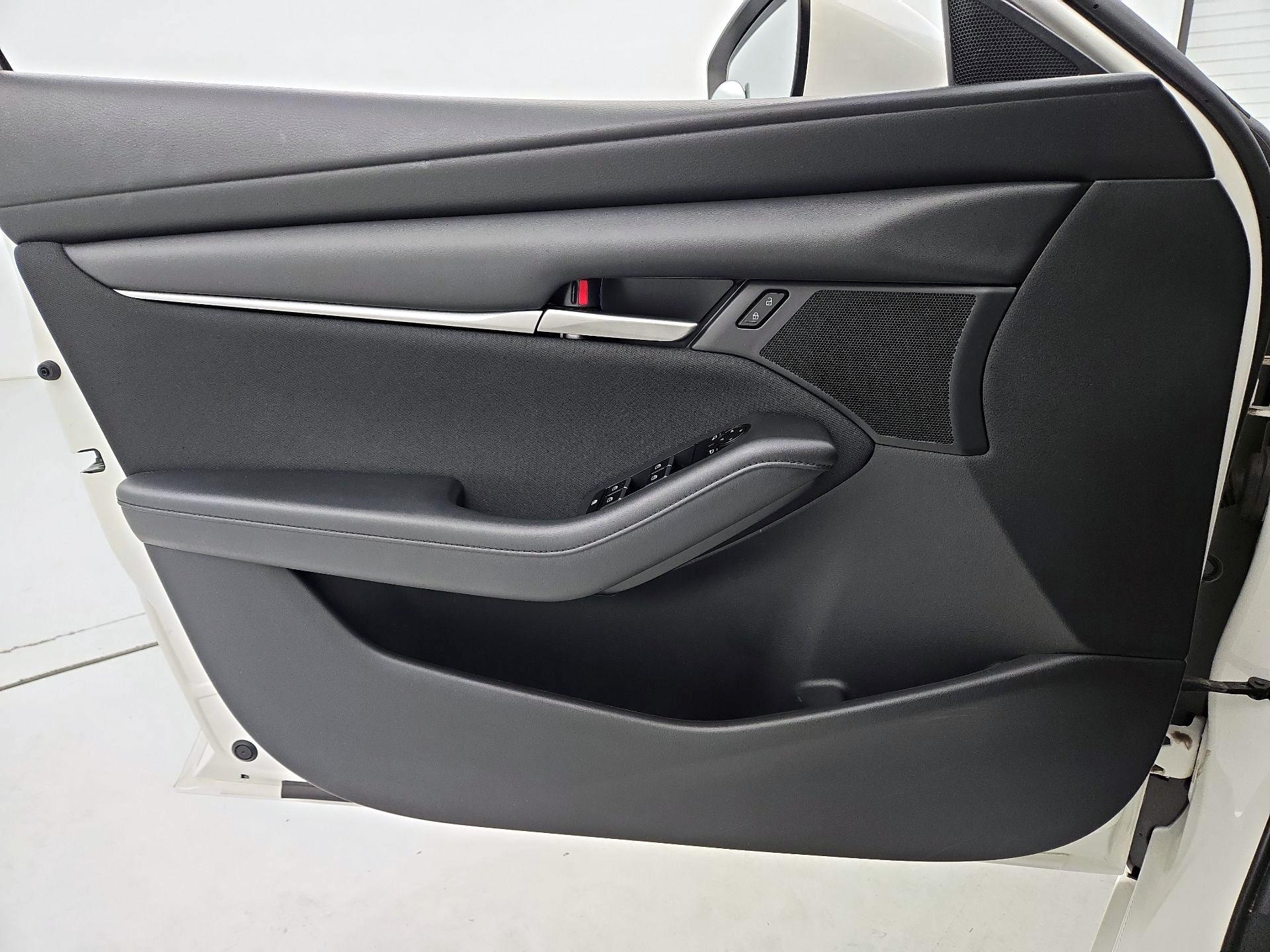 Thumbnail: 2021 Mazda Mazda3 - 12