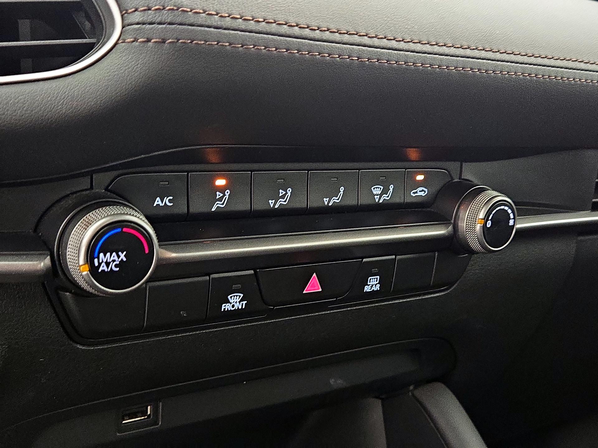Thumbnail: 2021 Mazda Mazda3 - 16